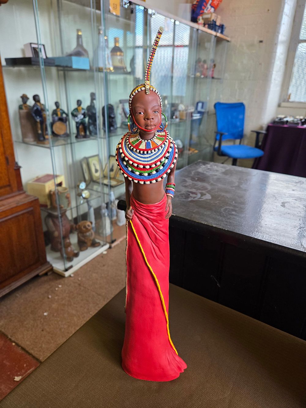 Lot 649 – One Stacy Bayne Soul Journeys Maasai en tito Full of Song Limited Edition Figurine