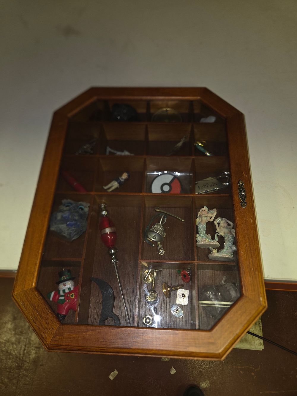 Lot 309 – A Collection of Miscellaneous Miniature Curios and a Wood Octagonal Wall Hanging Display Case