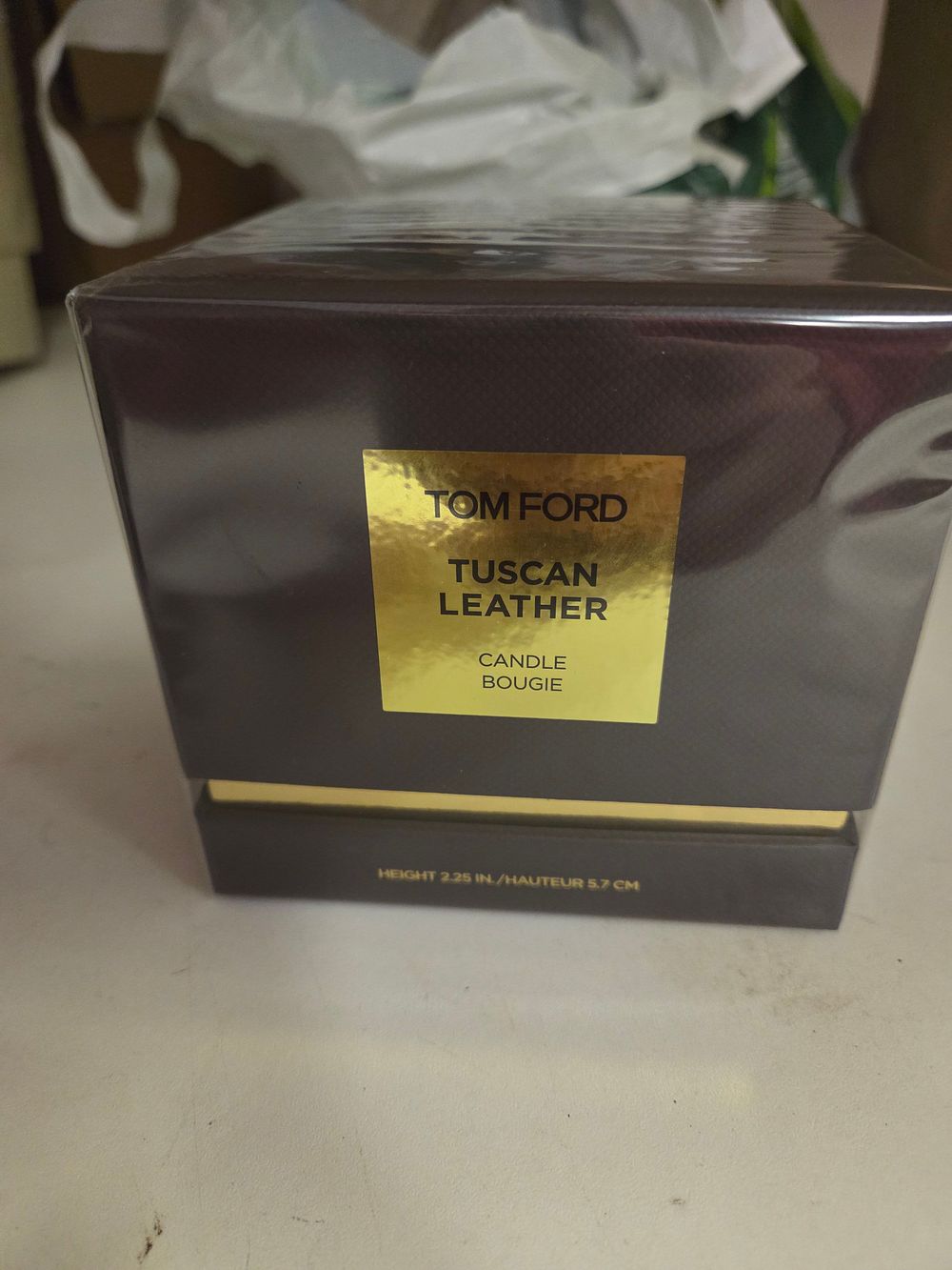 Lot 325 – Tom Ford Tuscan Leather Scented Candle unused