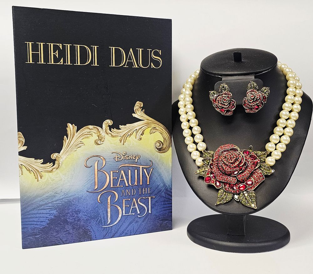 Kellie's Blue Moon Estate Sales Auctions and Resale | Auction 230 | Fine Jewelry, Vintage Glass & More! Multi Platform