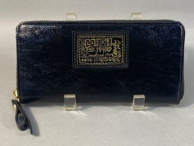 Coach Poppy Black Patent Leather Zip Around Wallet. A Coach Poppy Black Patent Leather Zip 