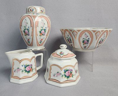 A Set of Four Lefton Canton Rose Porcelain Table Articles. A set of four Lefton Canton Rose 