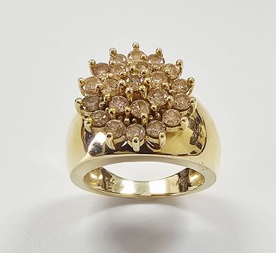 Champagne Diamond 10k Yellow Gold Cluster Ring. Ring is a size 7. Ring weighs 9.2 Grams Total 