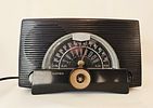 General Electric Model 409 Vacuum Tube AM/FM Radio. General Electric Model 409 vacuum tube AM/FM Image - 4