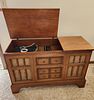 General Electric Model A318 Mid-Century Stereo Console. This General Electric Model A318 stereo Image - 3