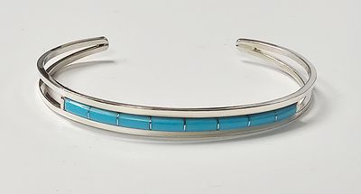 Running Bear Sterling Turquoise Cuff Bracelet 8.7 Grams. This sterling silver cuff bracelet 