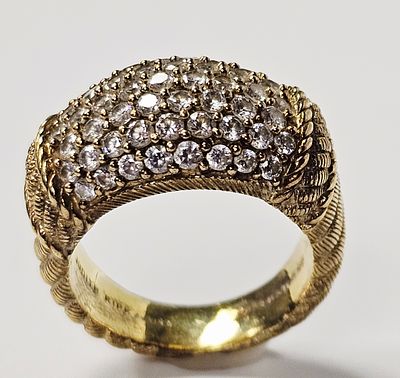 Judith Ripka Sterling Vermeil CZ Ring 10.4 Grams. A statement cocktail ring designed by Judith 