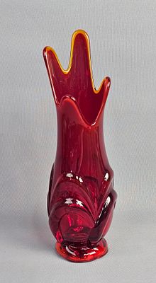 Viking Glass Red Swung Art Glass Vase. A mid-century modern hand-blown swung art glass vase. The 