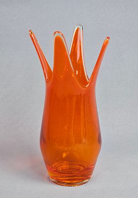 Viking Glass Orange Swung Art Glass Vase. This mid-century modern art glass vase is attributed 
