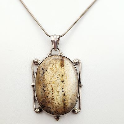 Karis Sterling Jasper Necklace 15.9 Grams. This necklace features a pendant bezel-set with a 