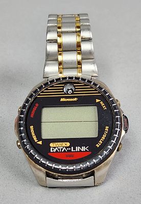 Timex Microsoft Data Link 150 Digital Watch #802 D4. A vintage Timex Data Link 150 digital watch 
