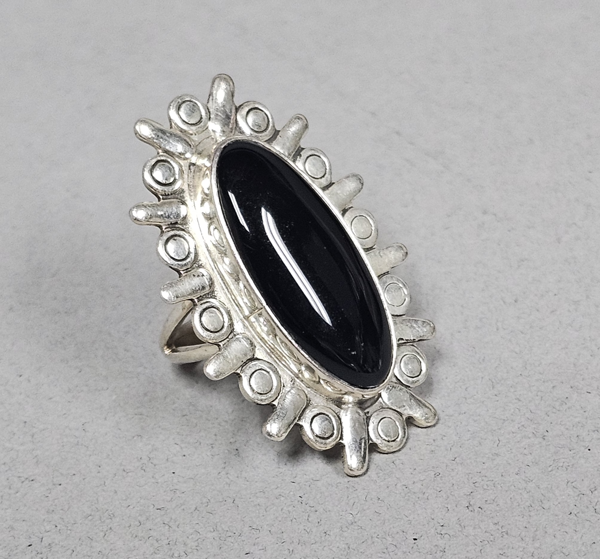 Mexican Sterling Black Onyx Sunburst Ring 12.6 Grams