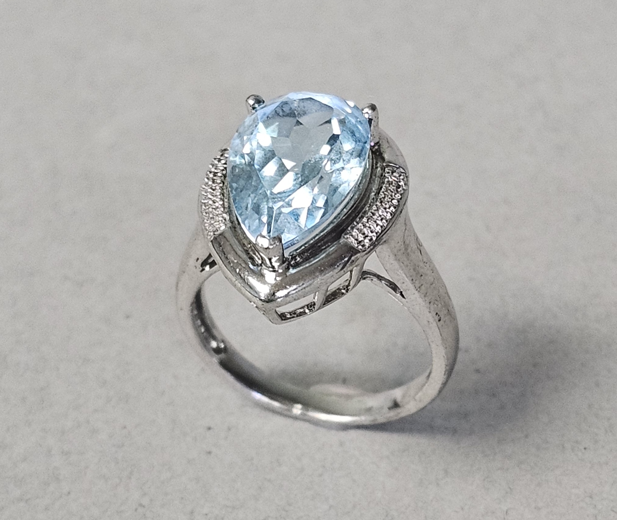 Sterling Silver Blue Topaz Style Ring