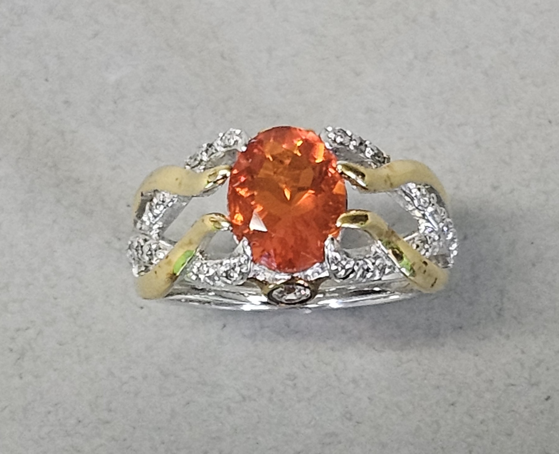 Sterling Orange Gemstone Ring 4.6 Grams