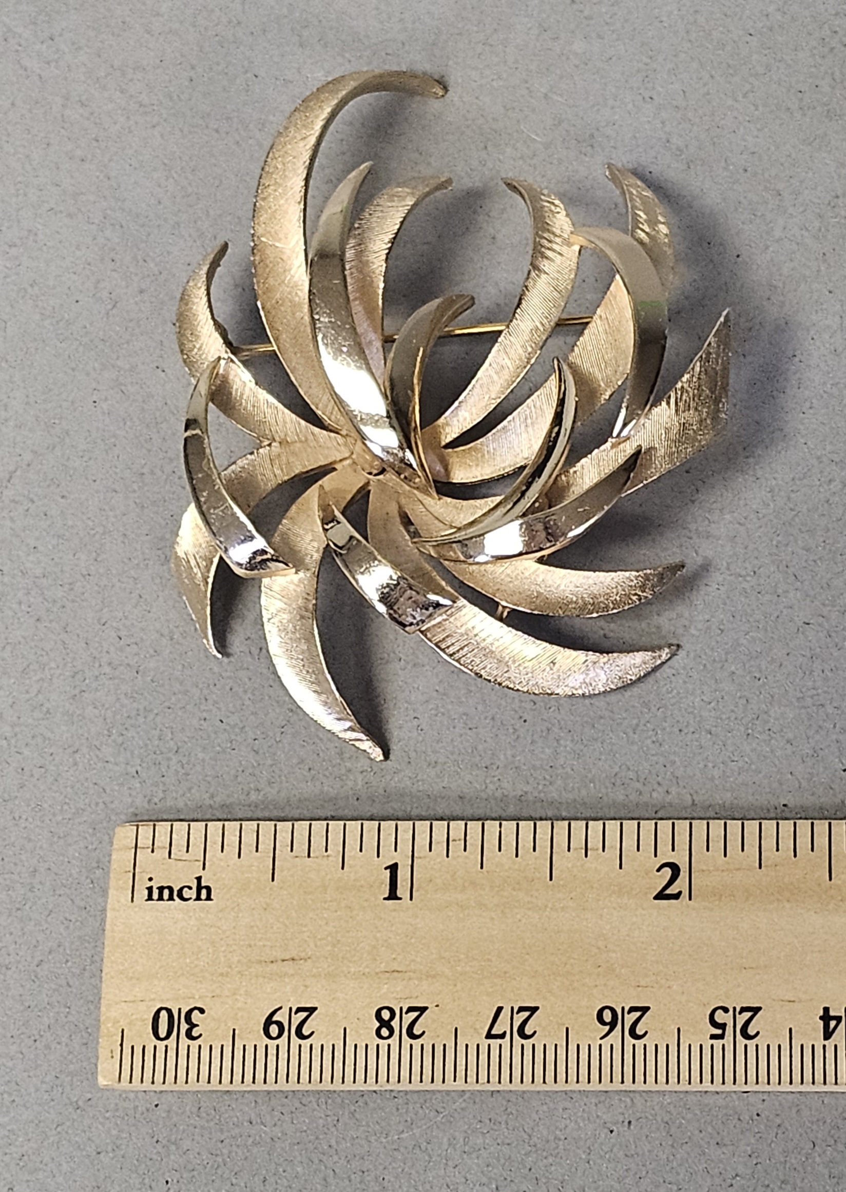 Crown Trifari Gold-Tone Fireworks Jewelry Set