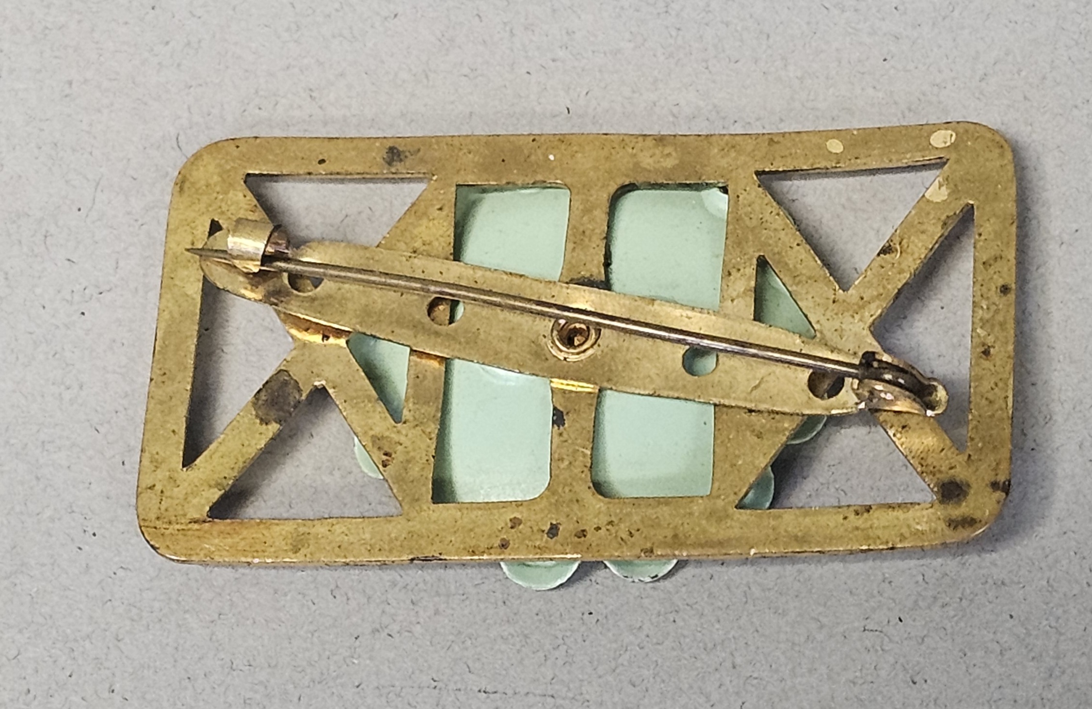 Mid-Century Green Molded Plastic Bar Brooch