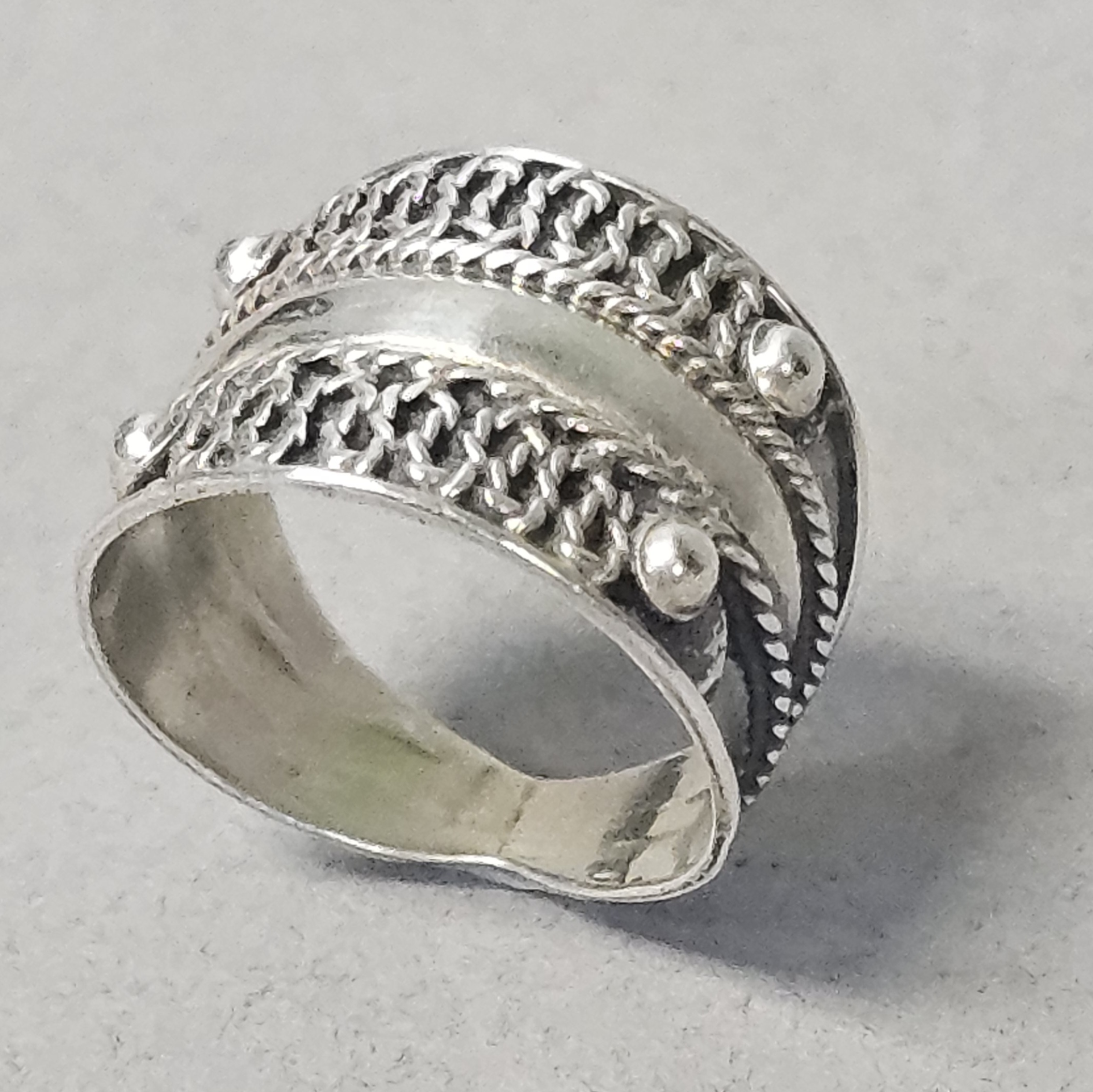 Mexican Sterling Textured Band Ring 2.4 Grams
