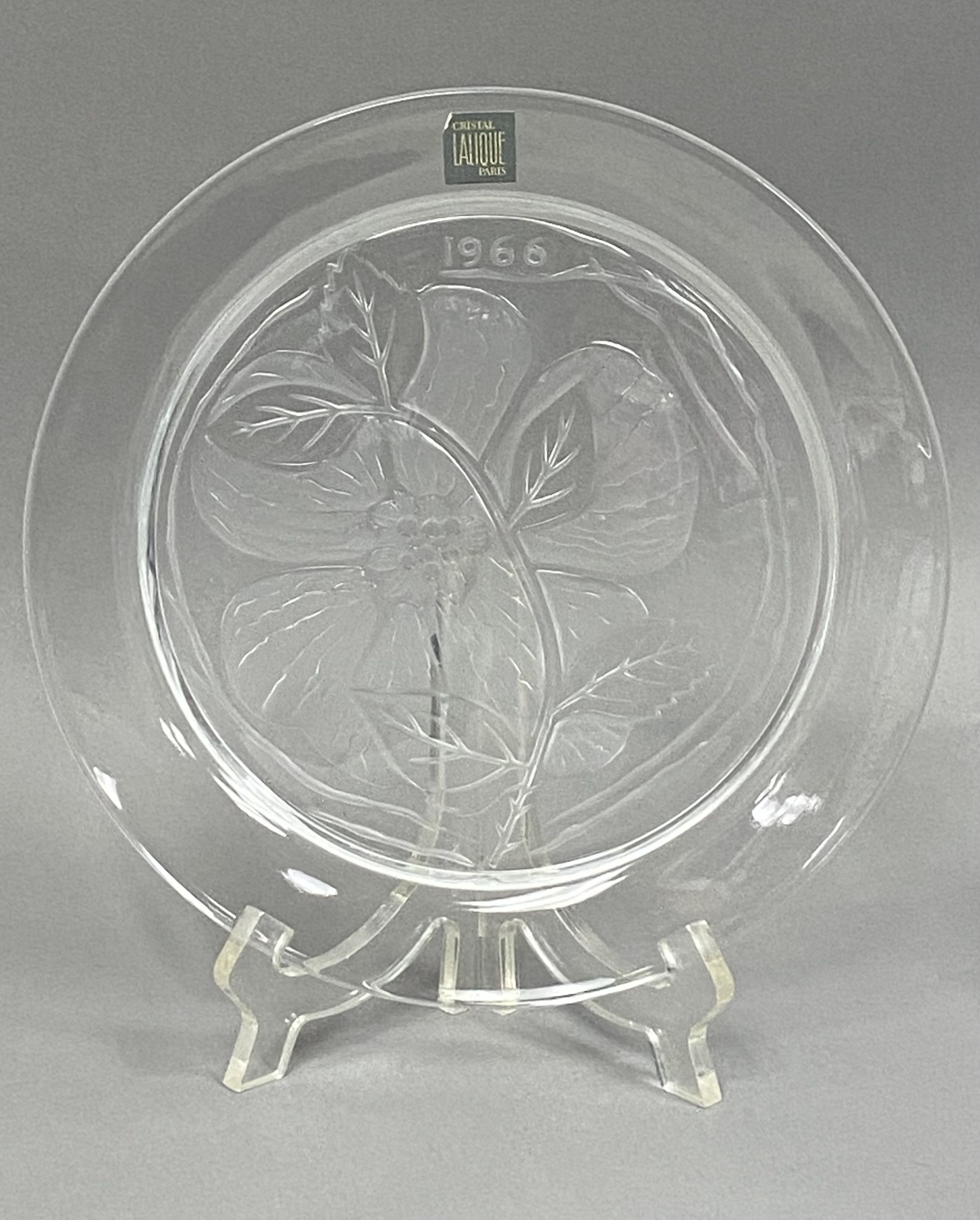 Lalique Crystal Annual Collector Plate Deux Anemones