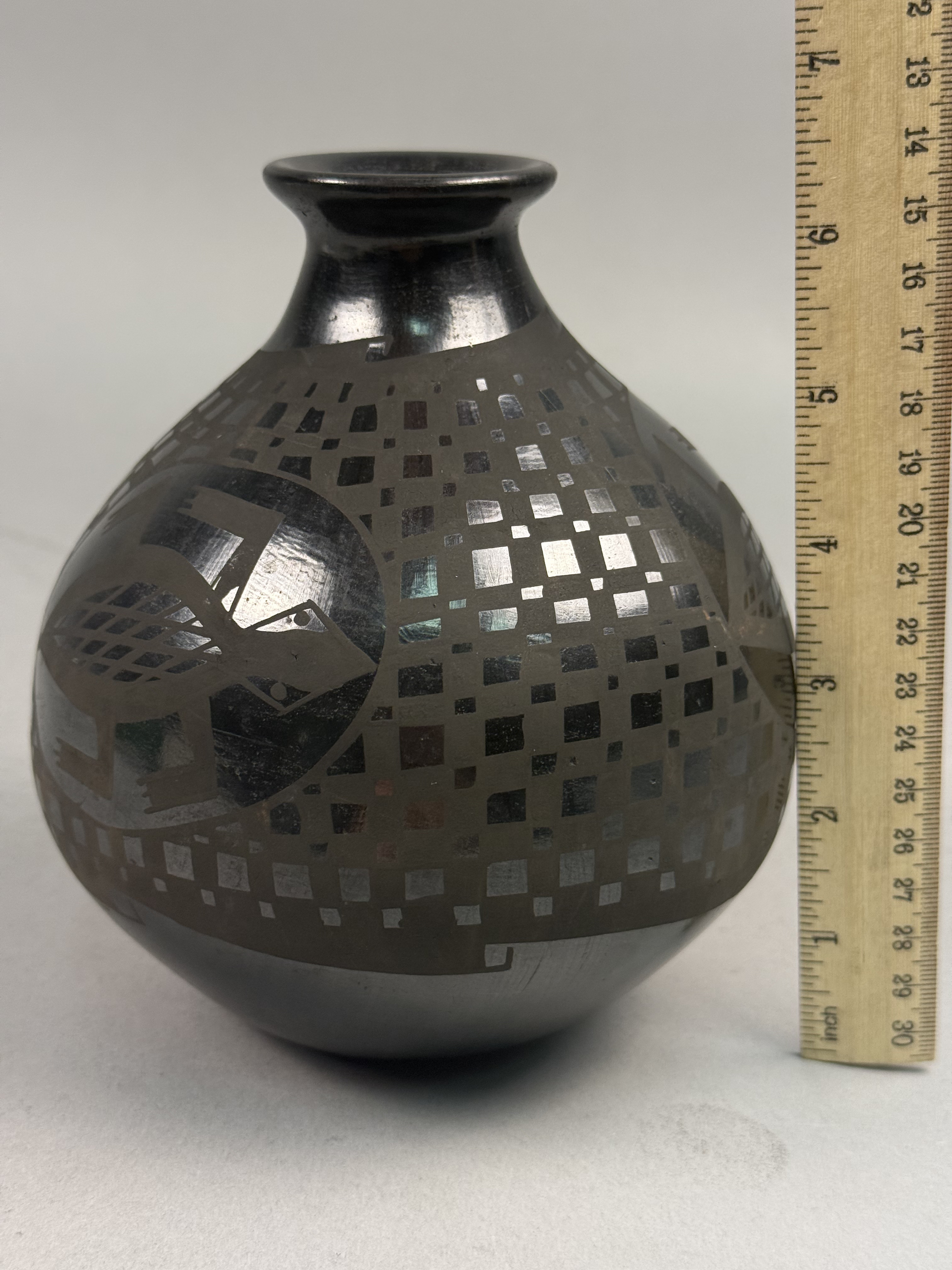Black-on-Black Mata Ortiz Pottery Vase