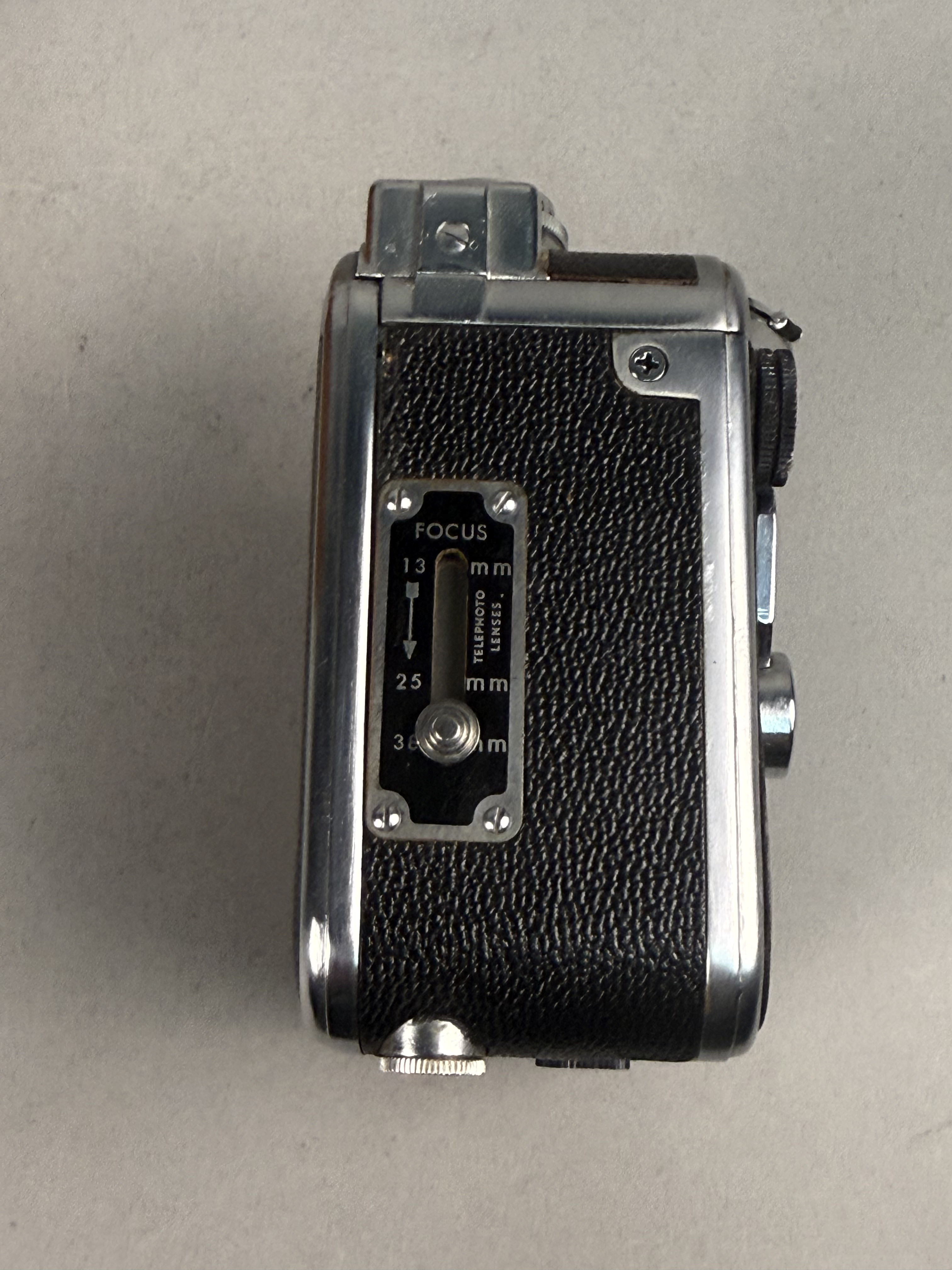 Vintage DeJUR Citation-8 8mm Camera