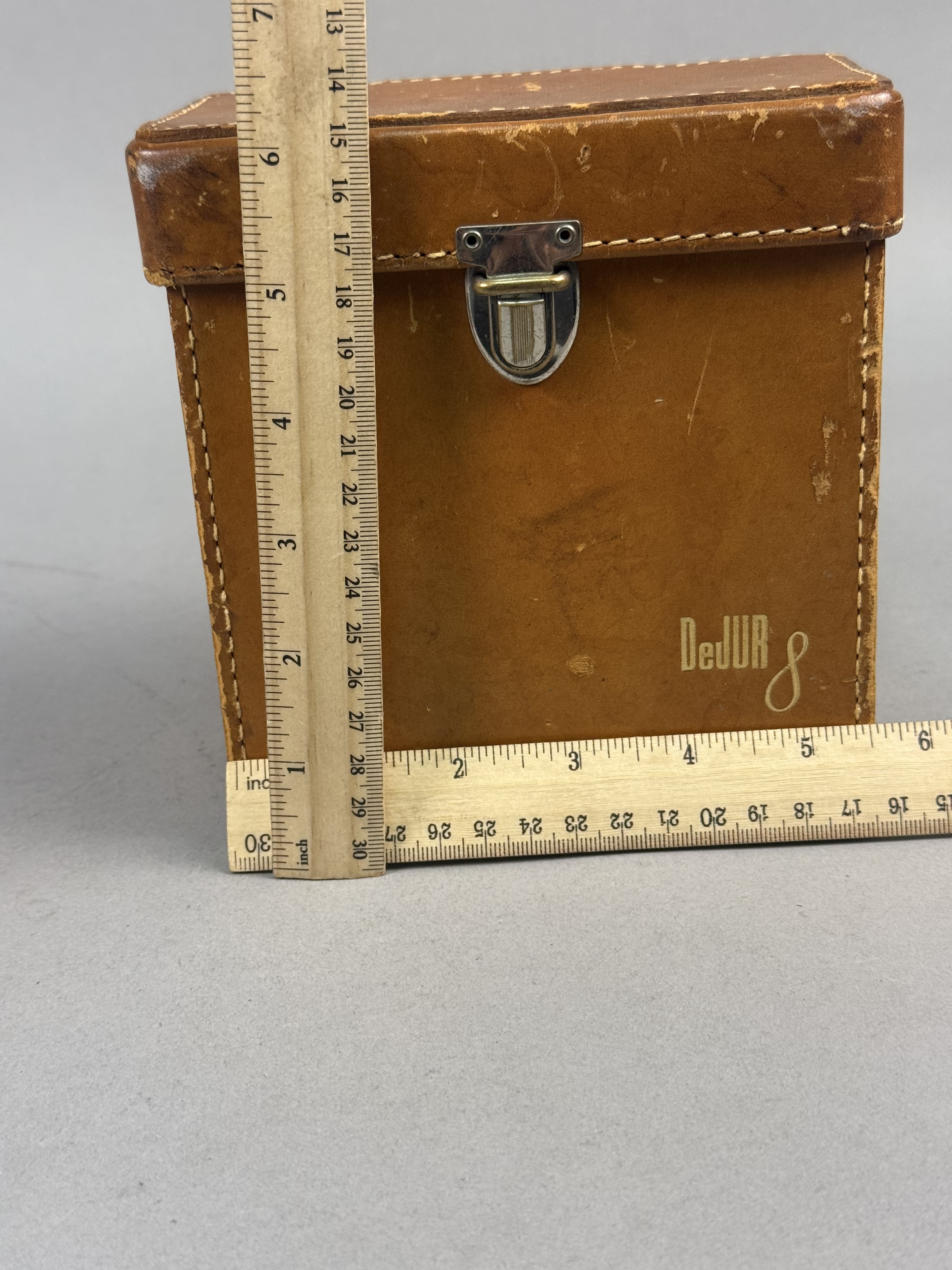 Vintage DeJUR Citation-8 8mm Camera