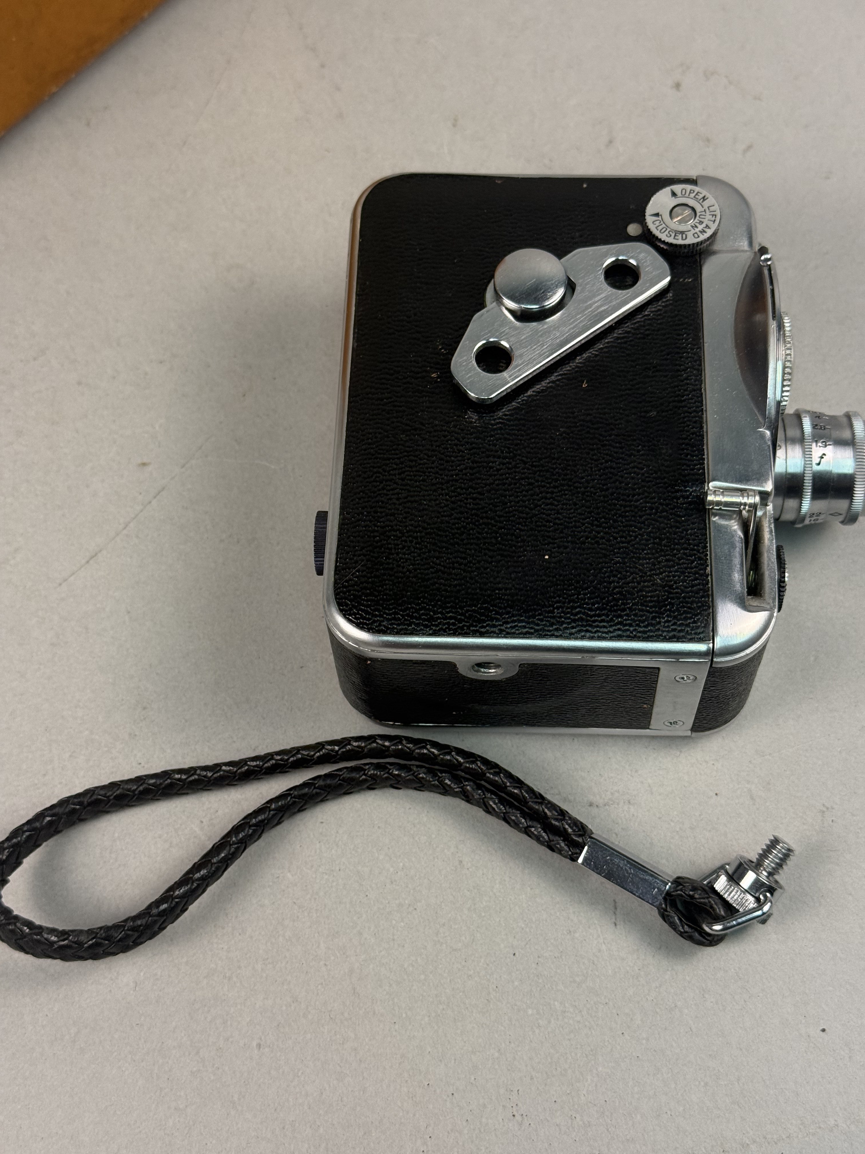 Vintage DeJUR Citation-8 8mm Camera