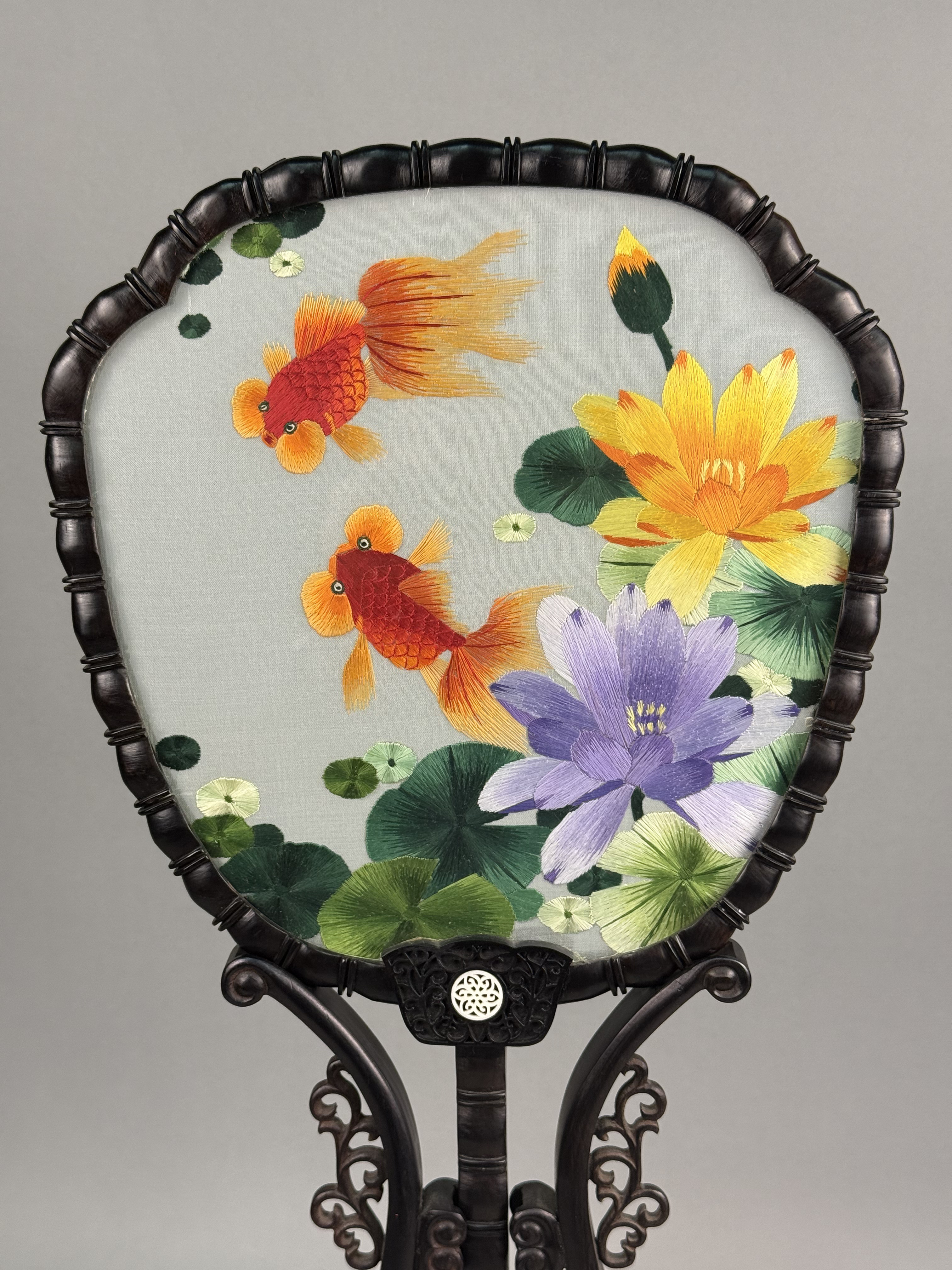 Chinese Suzhou Double-Sided Silk Table Fan