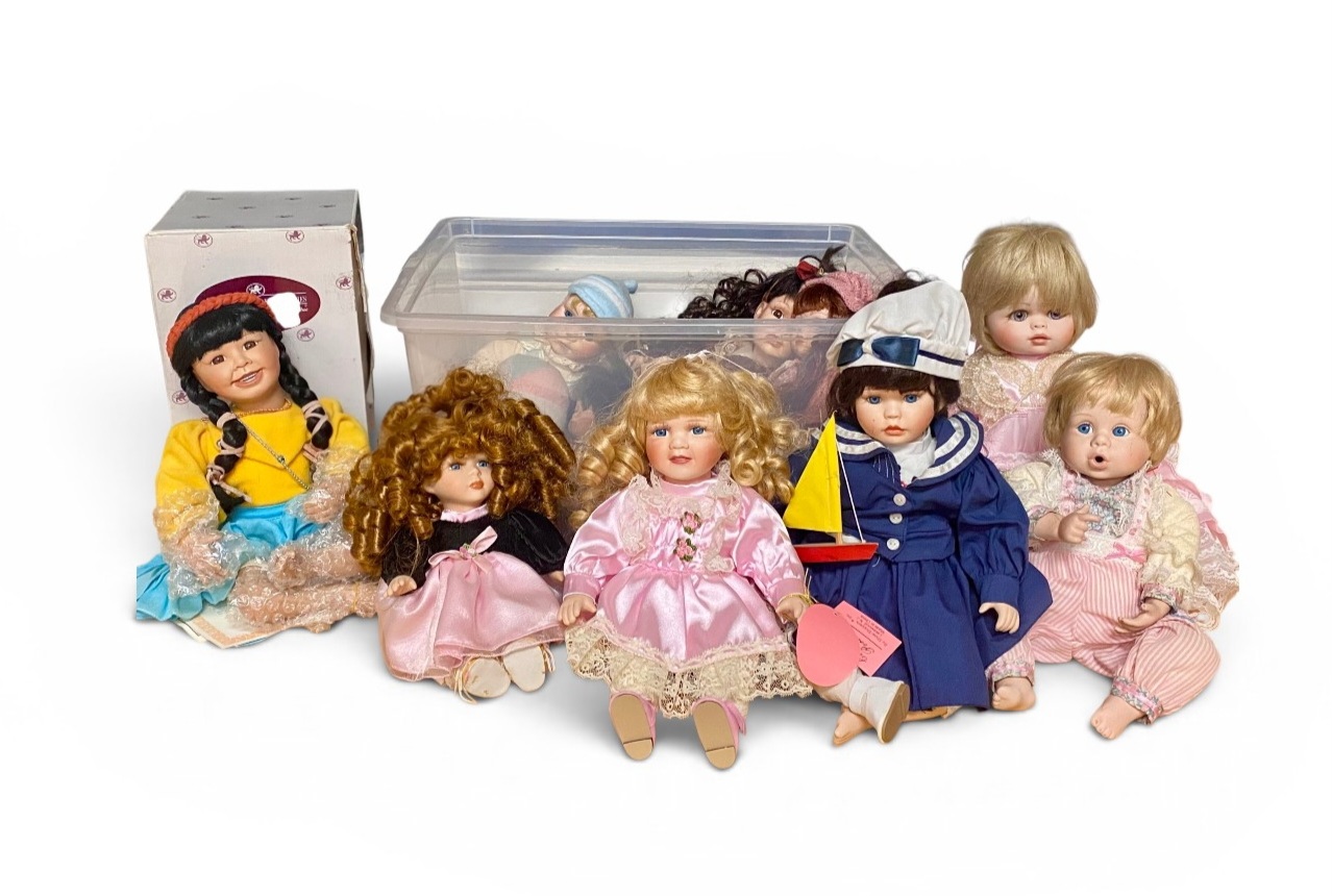 10 Collectible Porcelain Dolls
