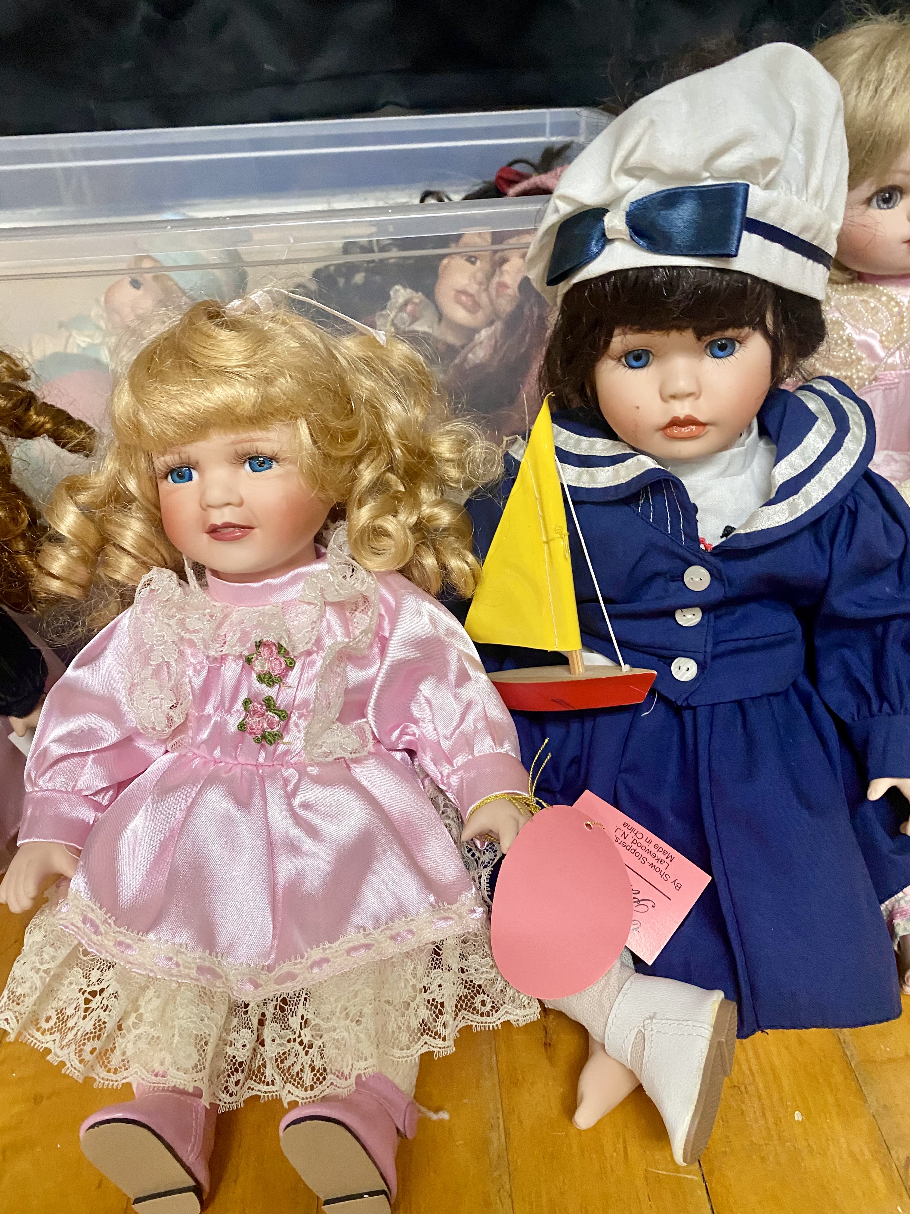 10 Collectible Porcelain Dolls
