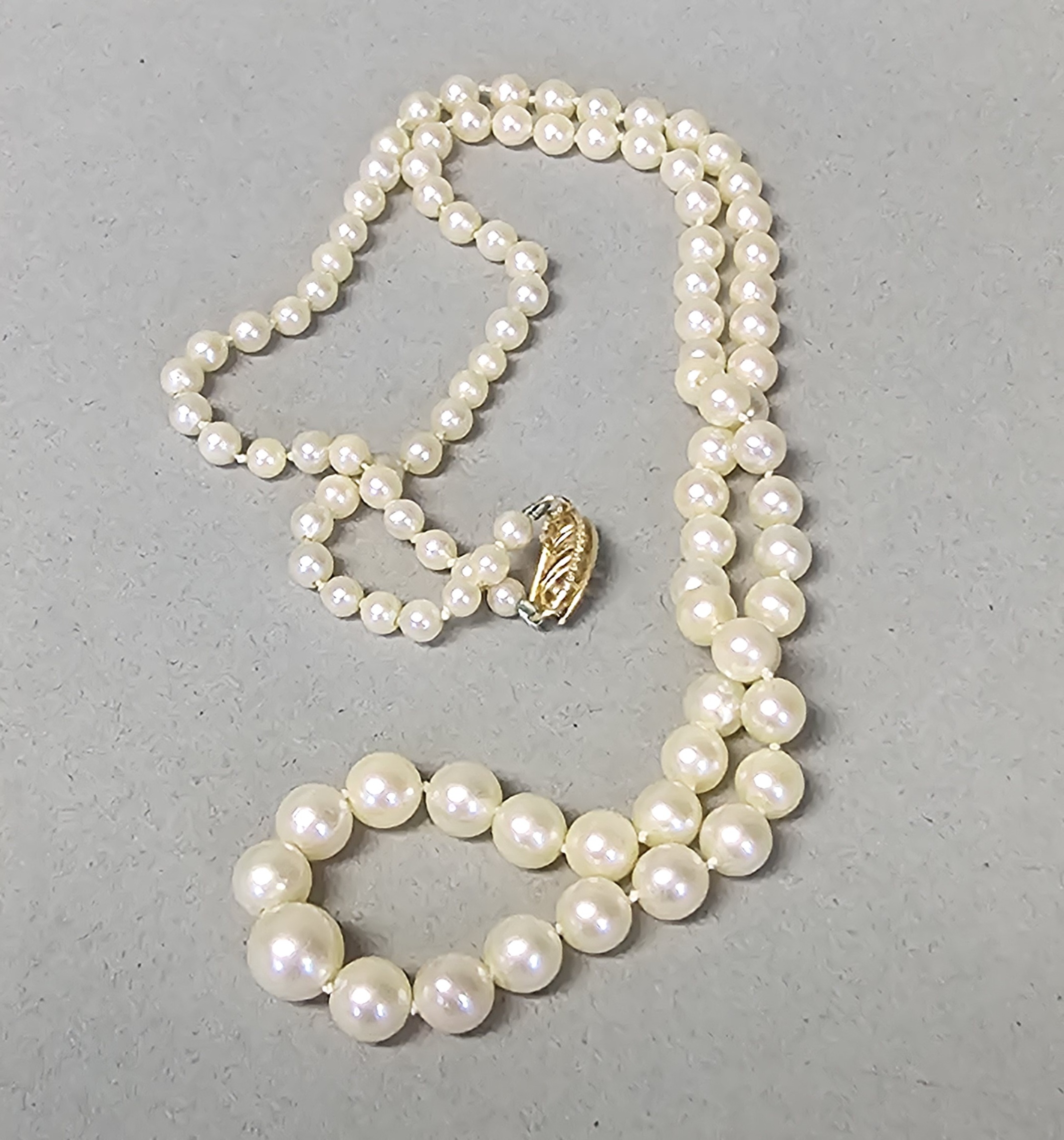 Graduated Cultured Pearl Necklace 14K Clasp