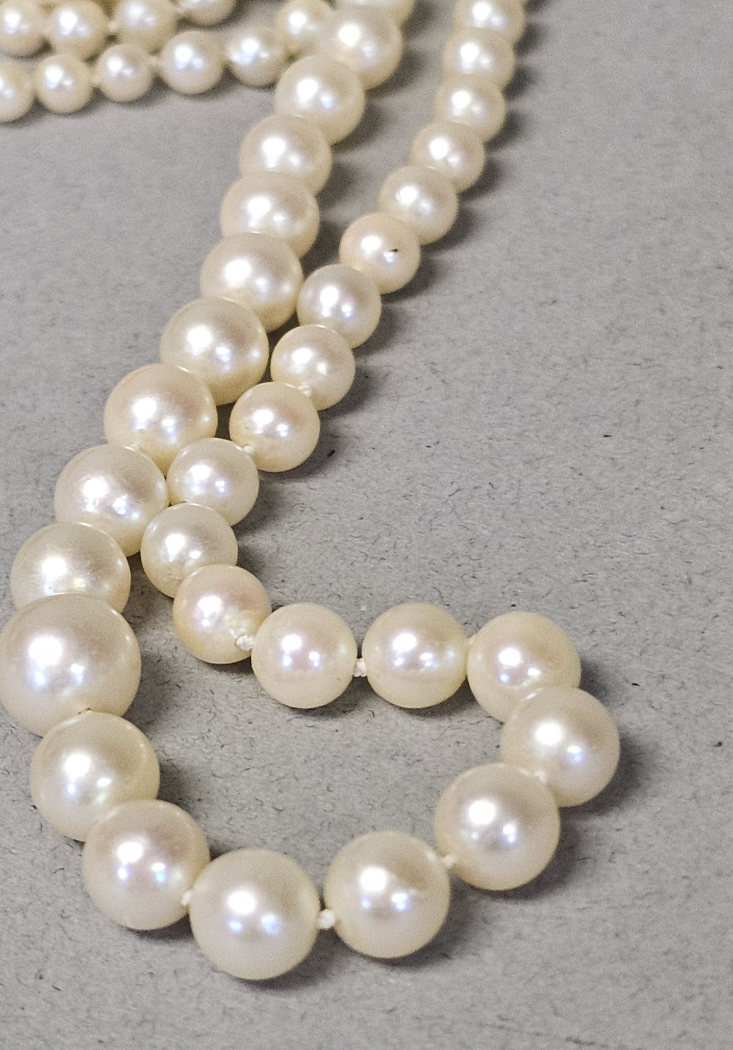 Graduated Cultured Pearl Necklace 14K Clasp