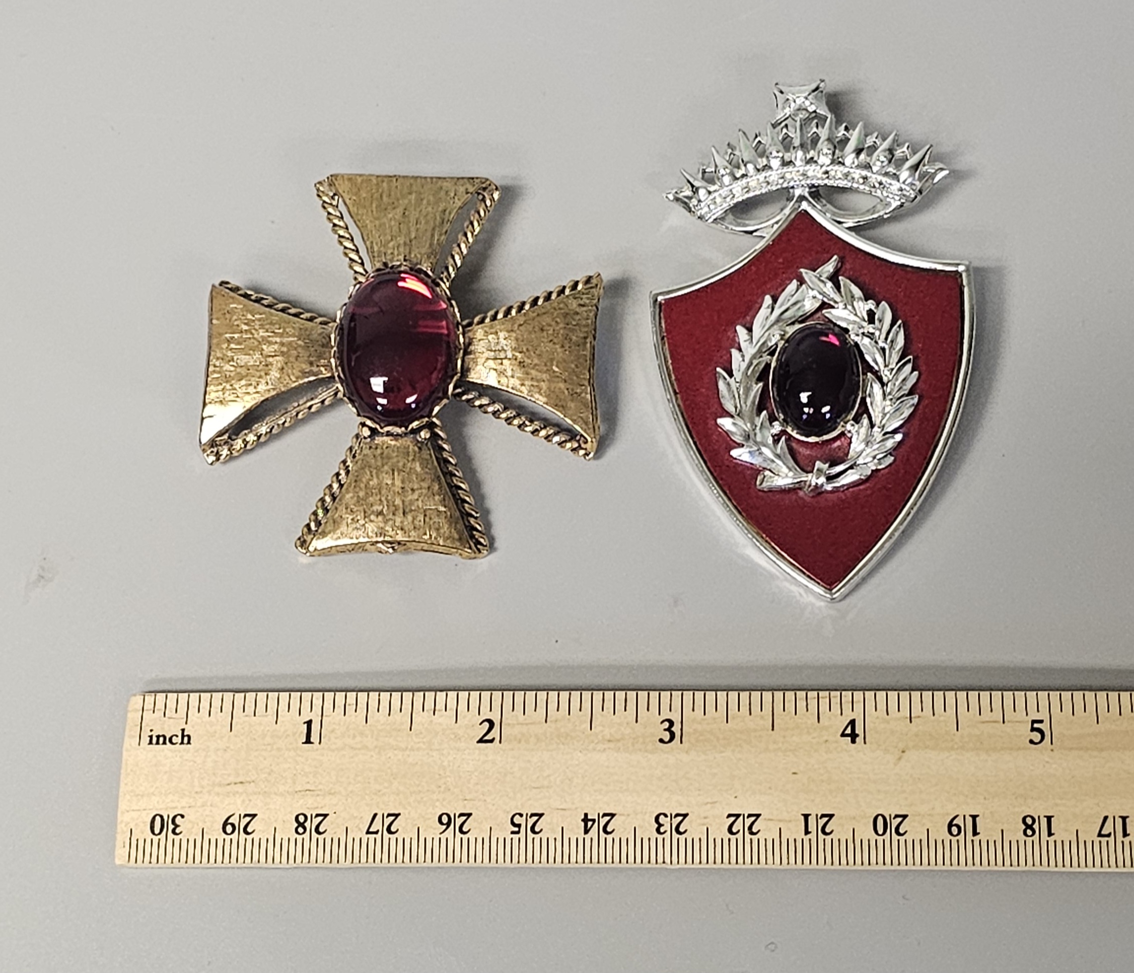 Vintage & Contemporary Costume Brooches