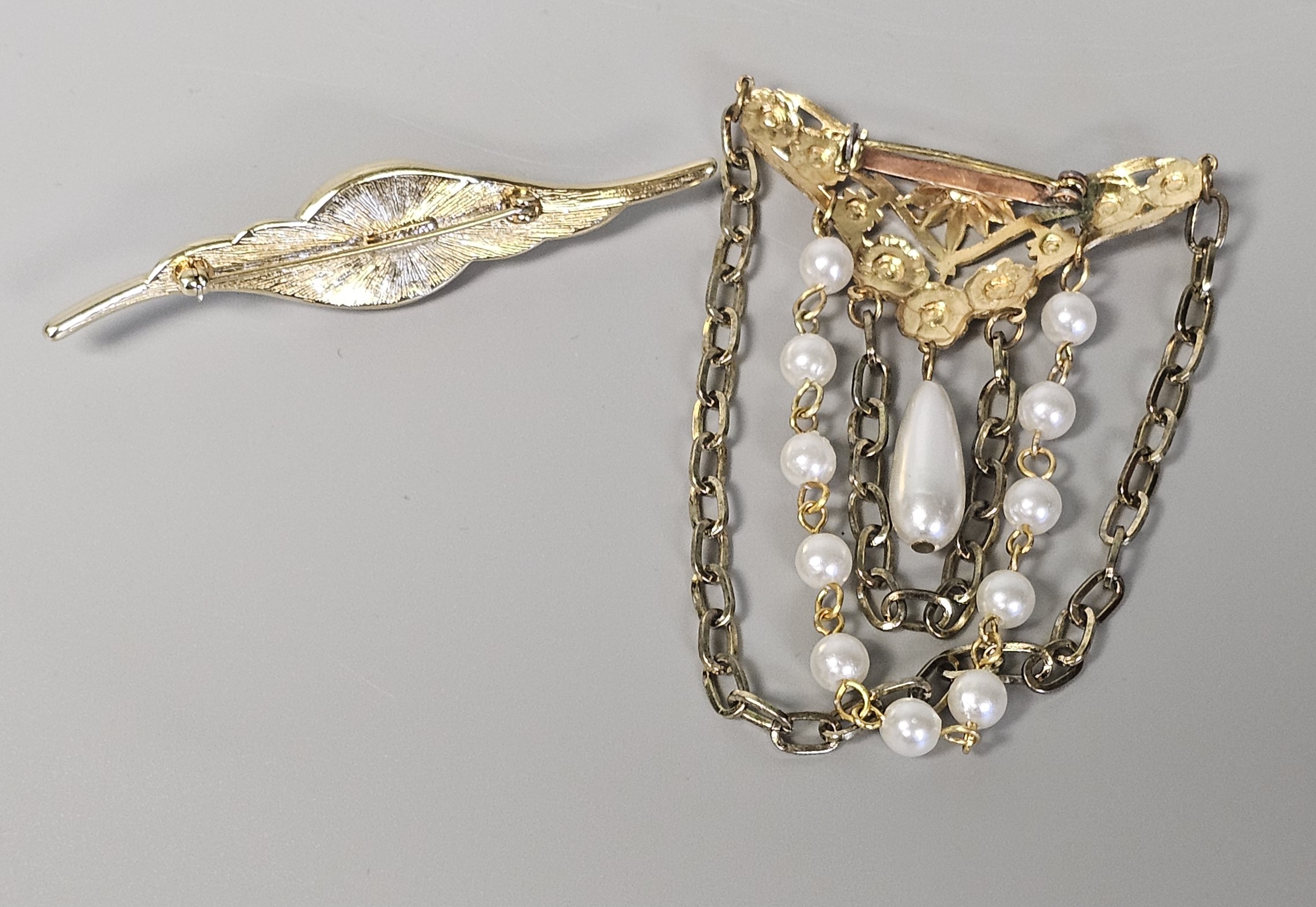 Vintage Costume Jewelry Brooches Inc Napier