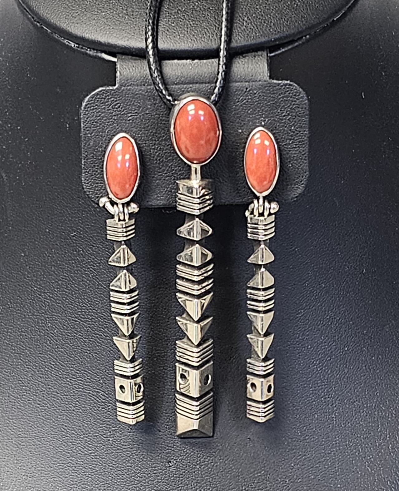 Charles Ortiz Taos Pueblo Sterling Coral Set 33.5 Grams