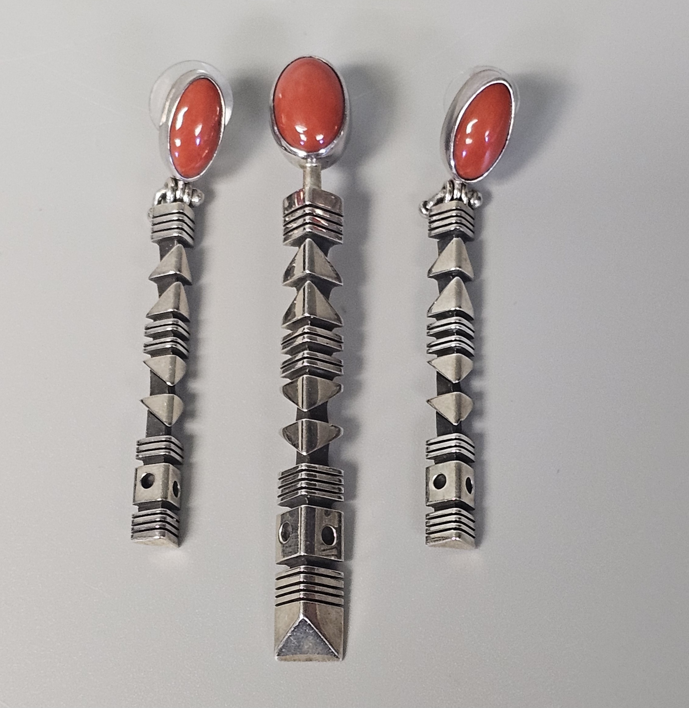 Charles Ortiz Taos Pueblo Sterling Coral Set 33.5 Grams