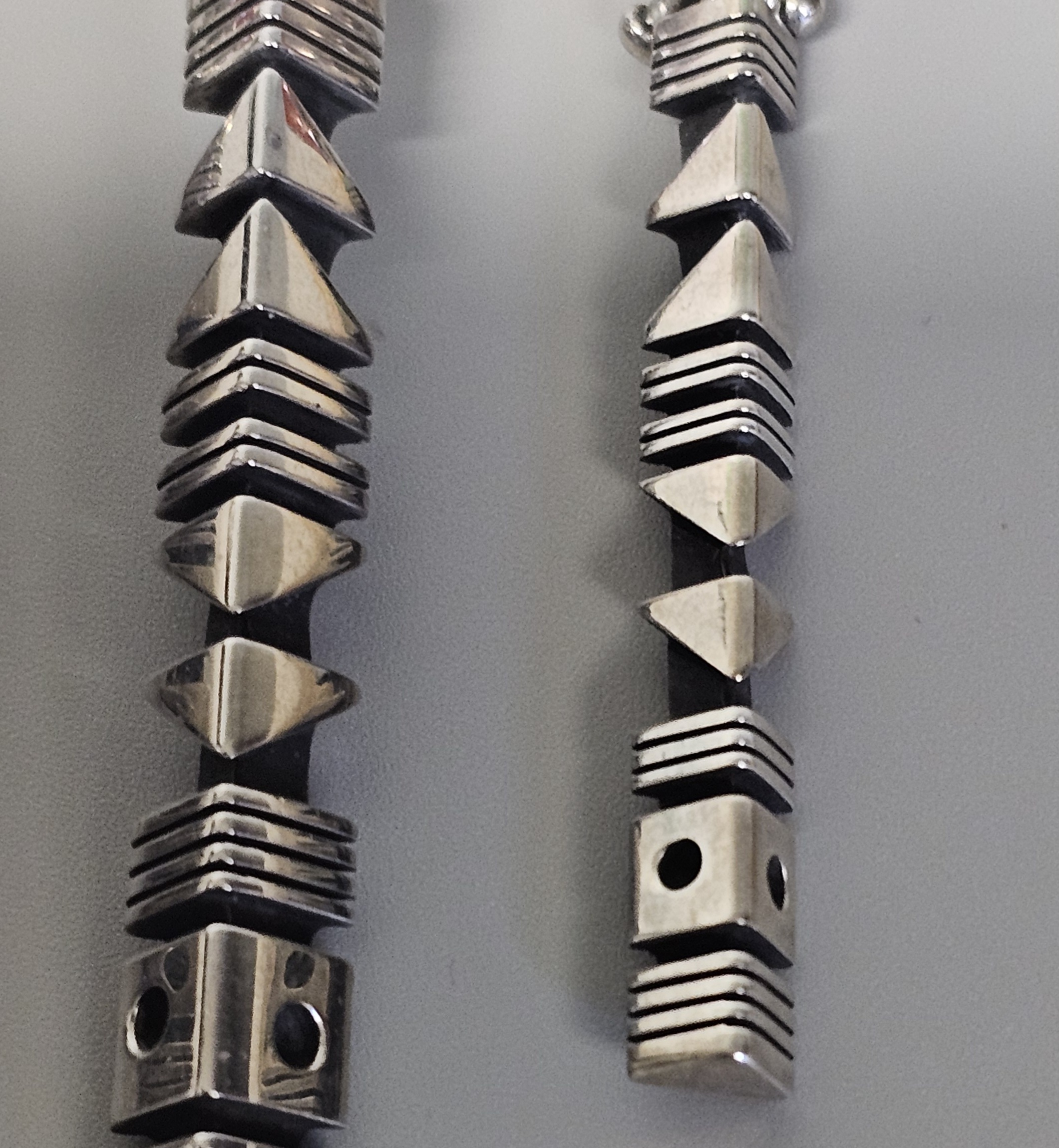 Charles Ortiz Taos Pueblo Sterling Coral Set 33.5 Grams