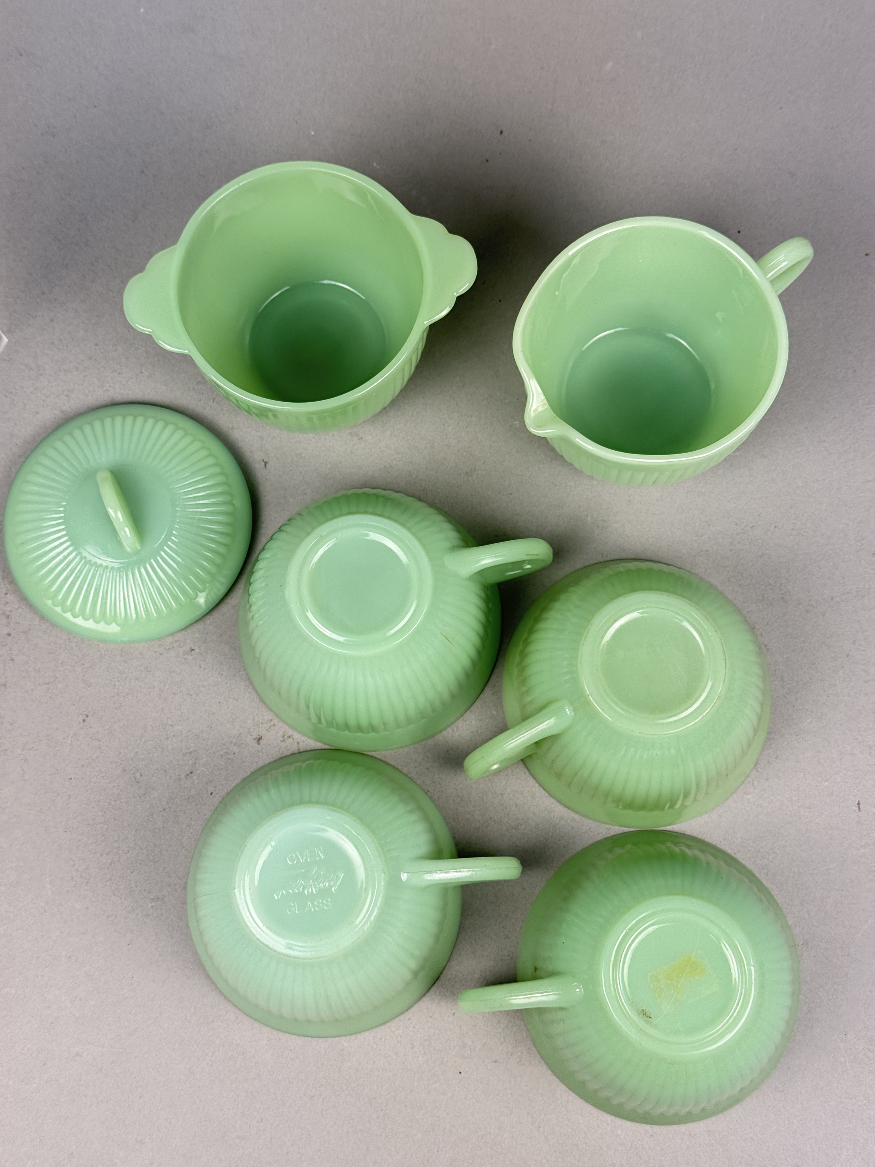 A Set of Fire-King Jane Ray Jadeite Glassware
