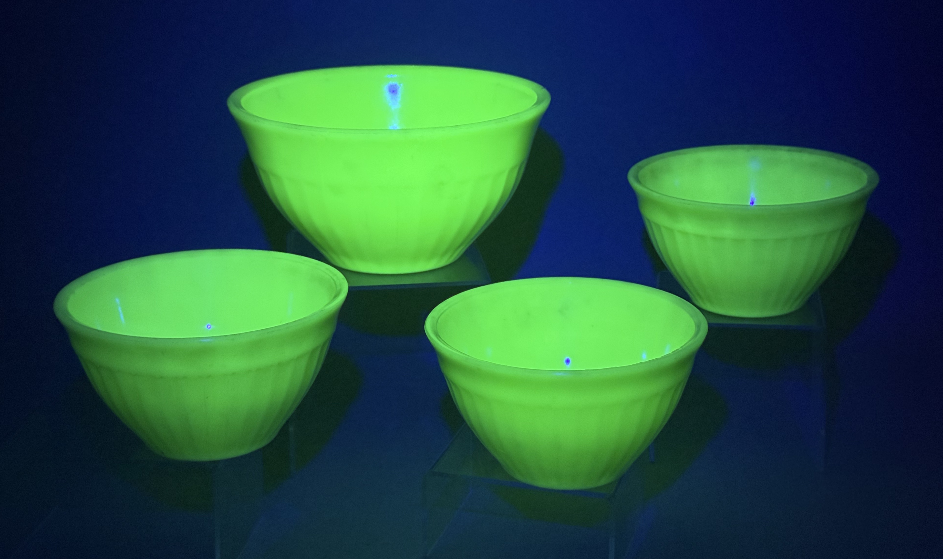 Four Uranium Jadeite Glass Mixing Bowls