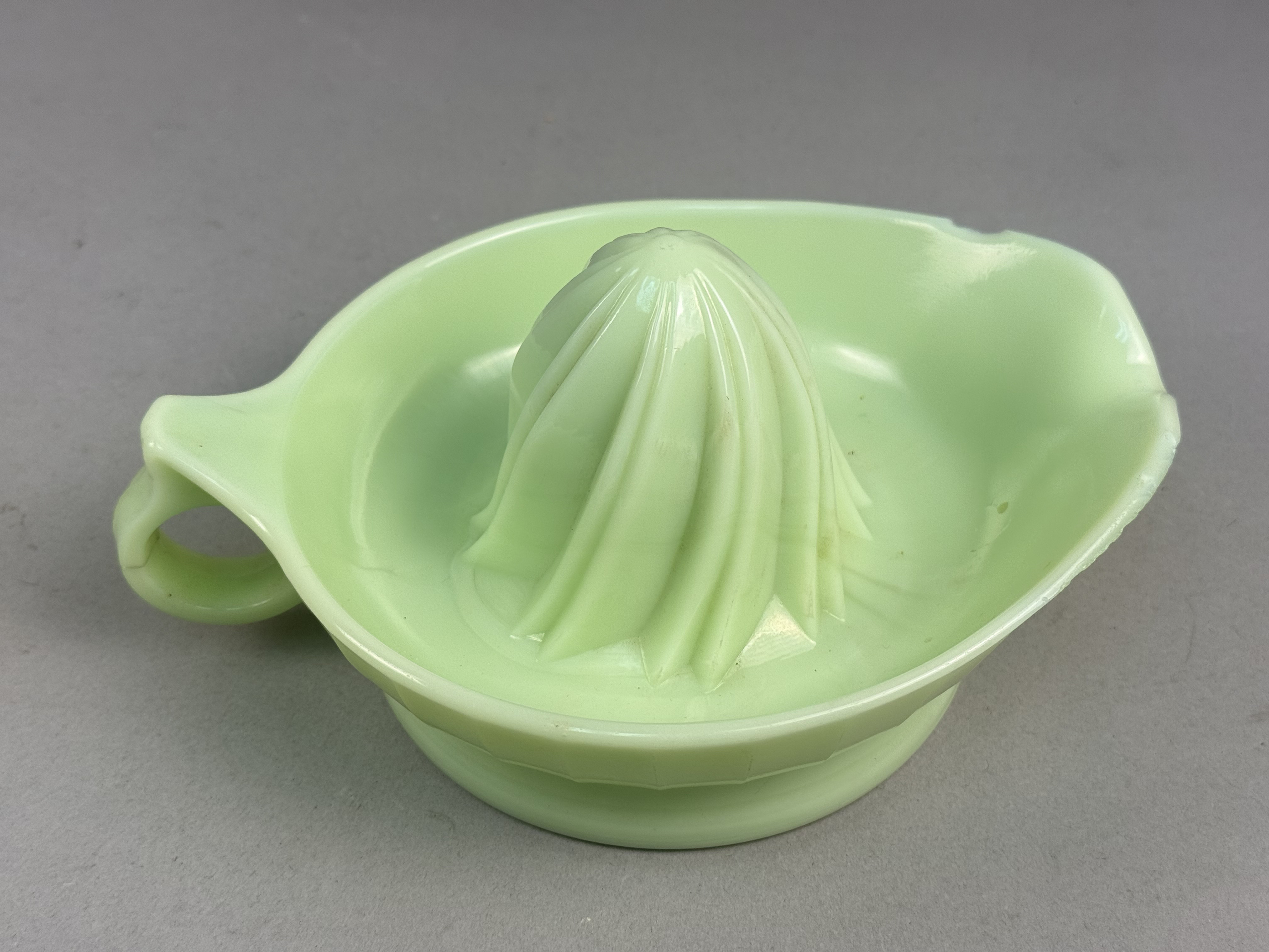 Vintage Uranium Jadeite Citrus Juicer