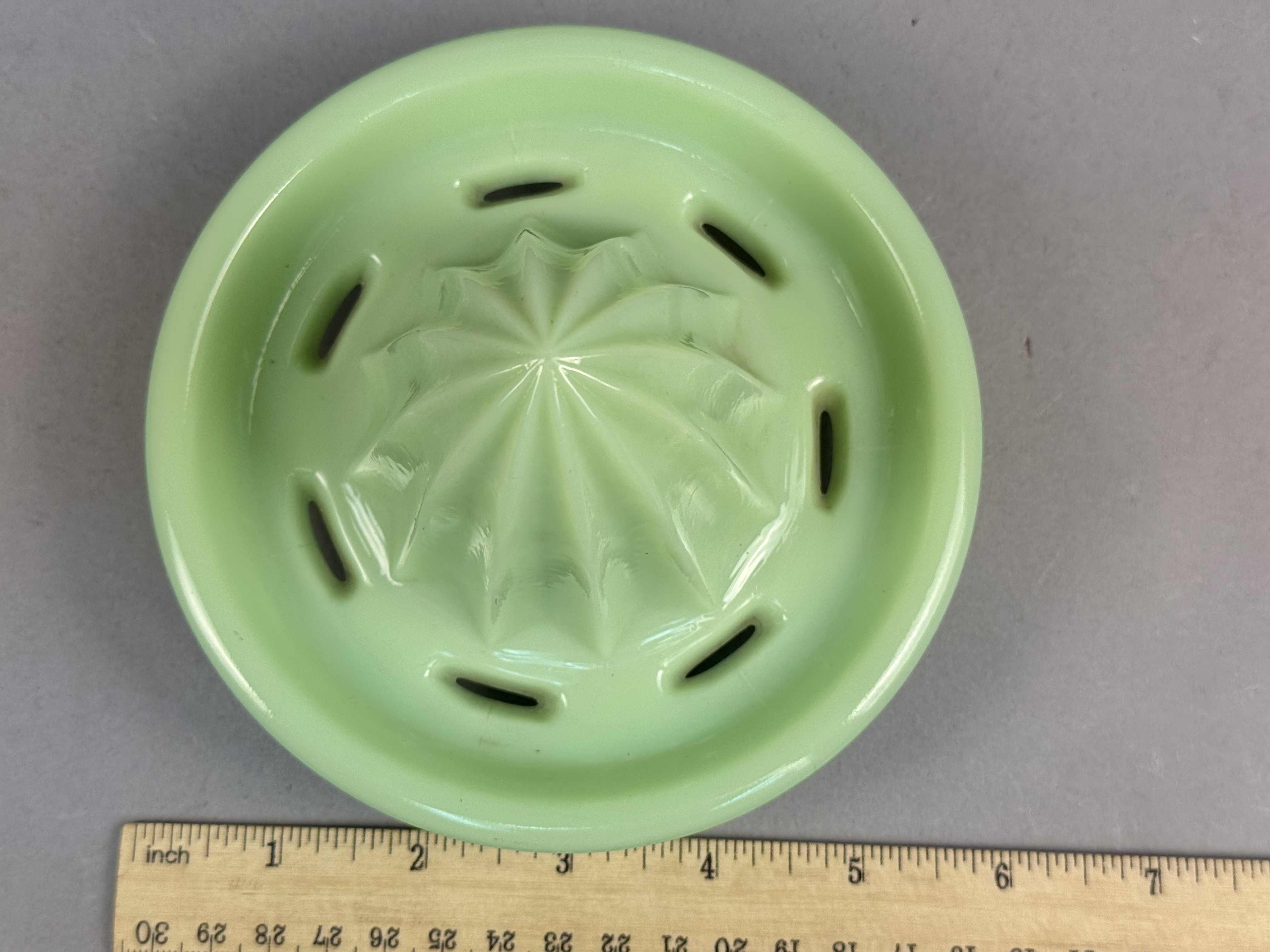 Jadeite Uranium Glass Citrus Reamer Insert
