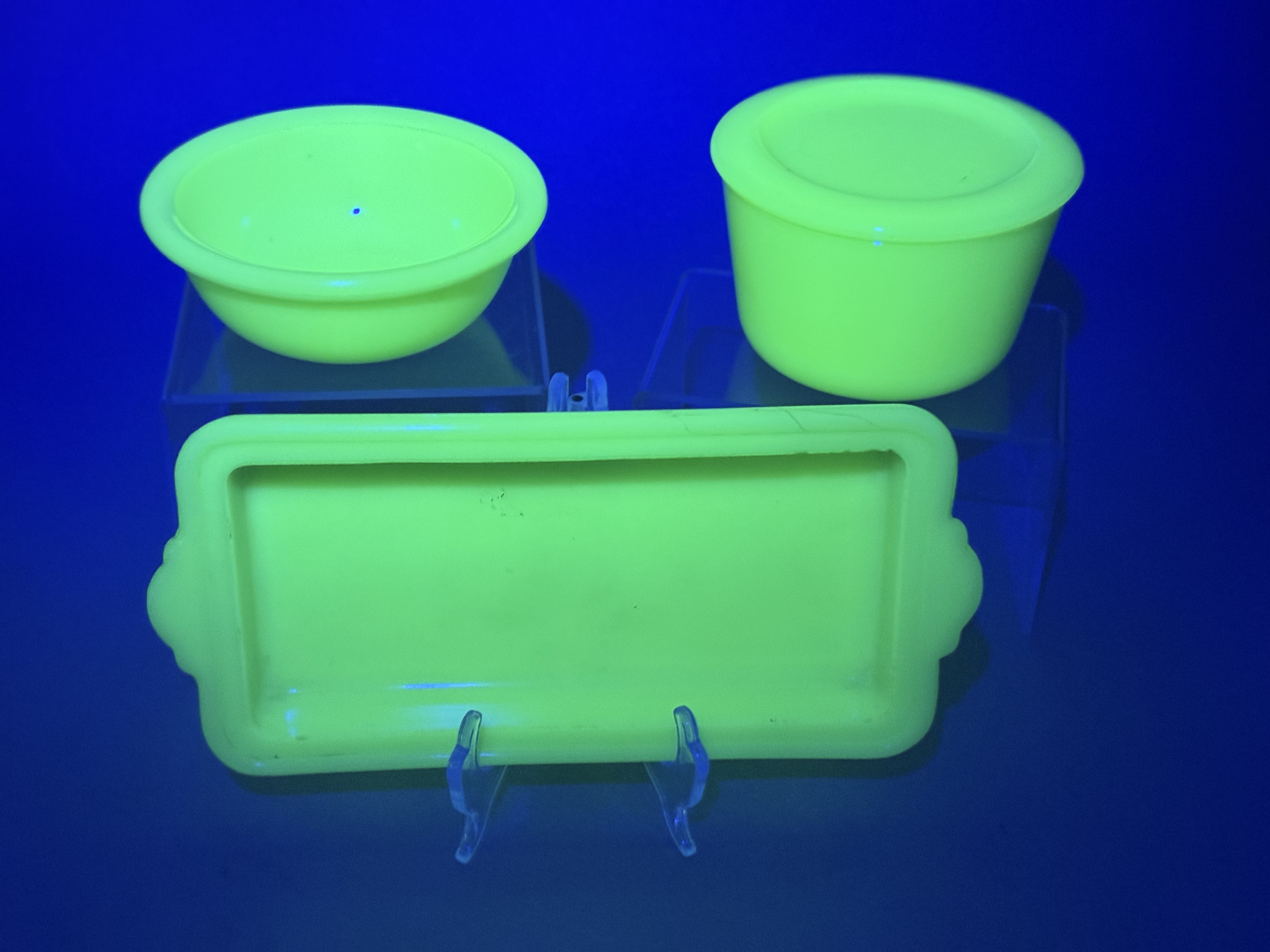 McKee Jadeite Uranium Glass Kitchenware