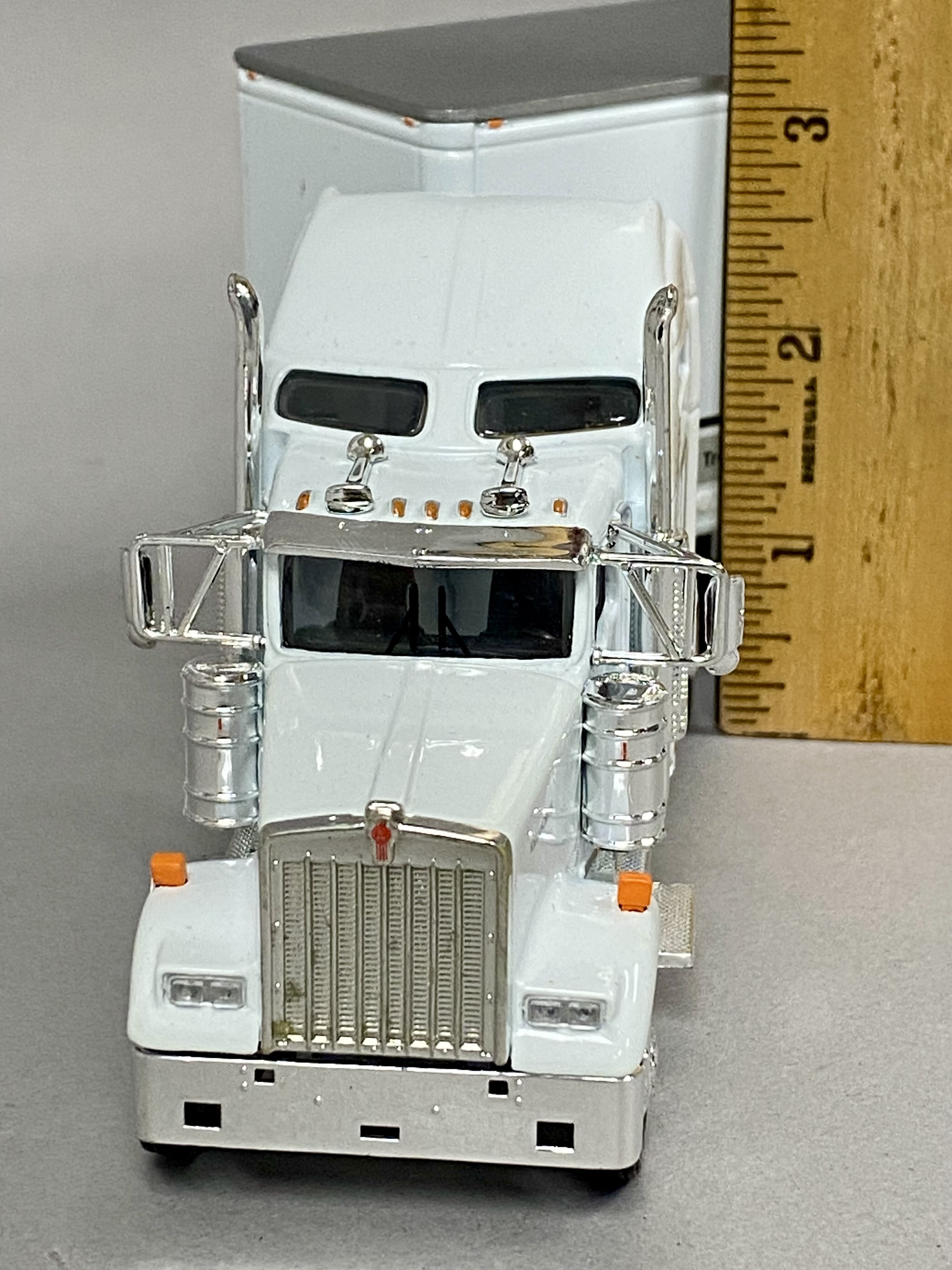 Tonkin Replicas 1/53 Scale Kenworth W900 Semi-Truck