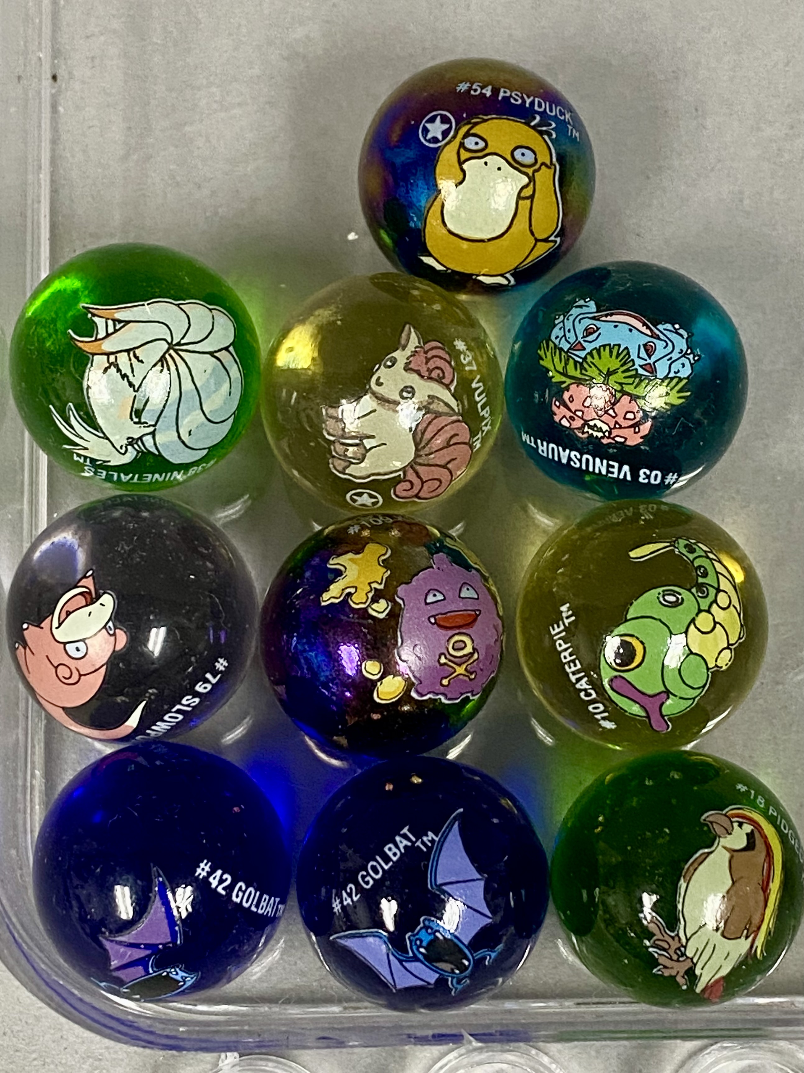 44 Pokémon Marbles & Vileplume Pouch