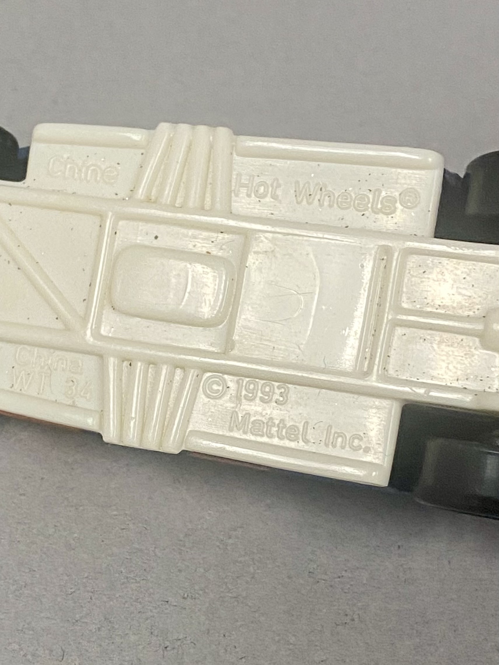 67 Hot Wheels and Matchbox Die-Cast Toy Vehicles