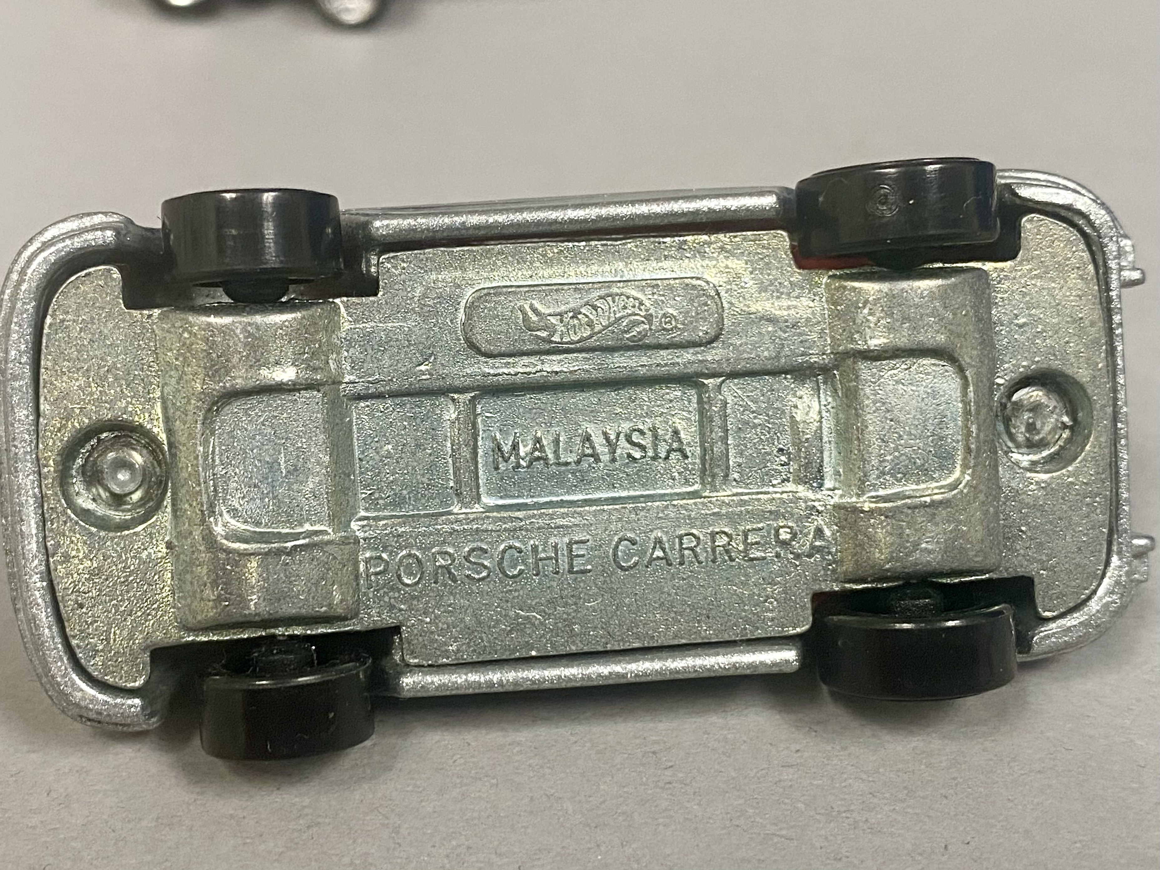 67 Hot Wheels and Matchbox Die-Cast Toy Vehicles