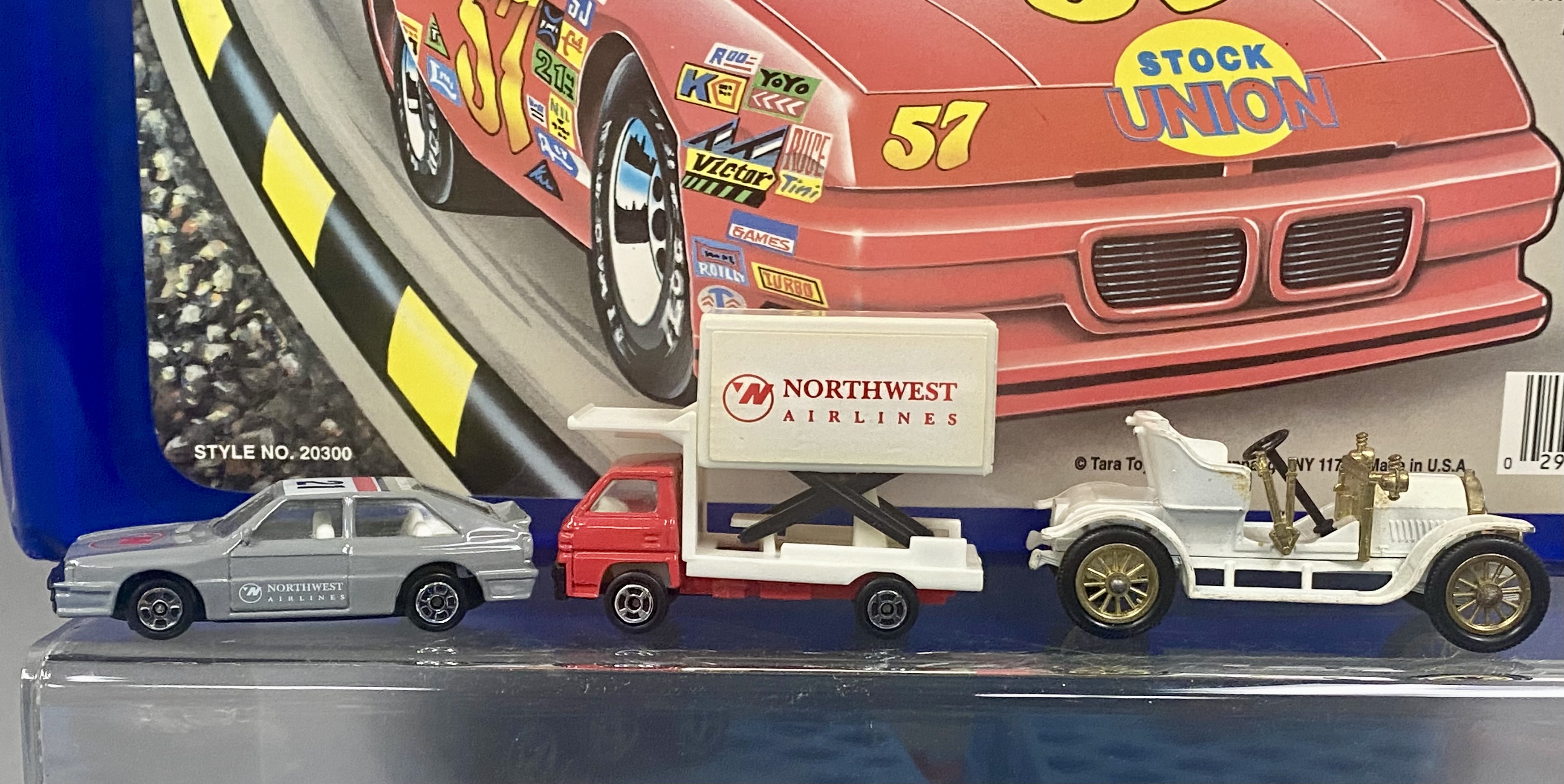 25 Vintage Hot Wheels and Die-Cast Vehicles