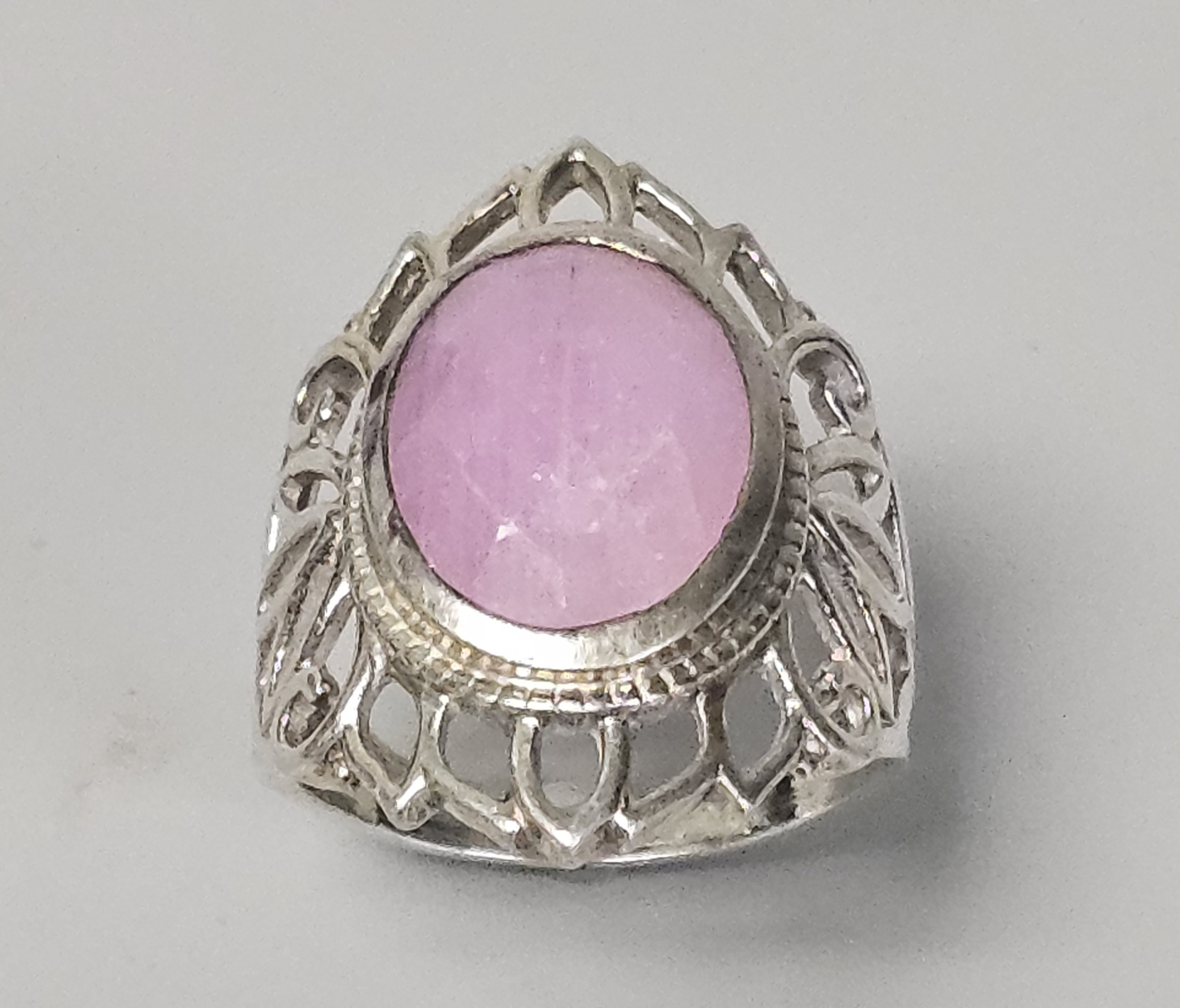 Sterling Silver Rose Quartz Ring 8.1 Grams