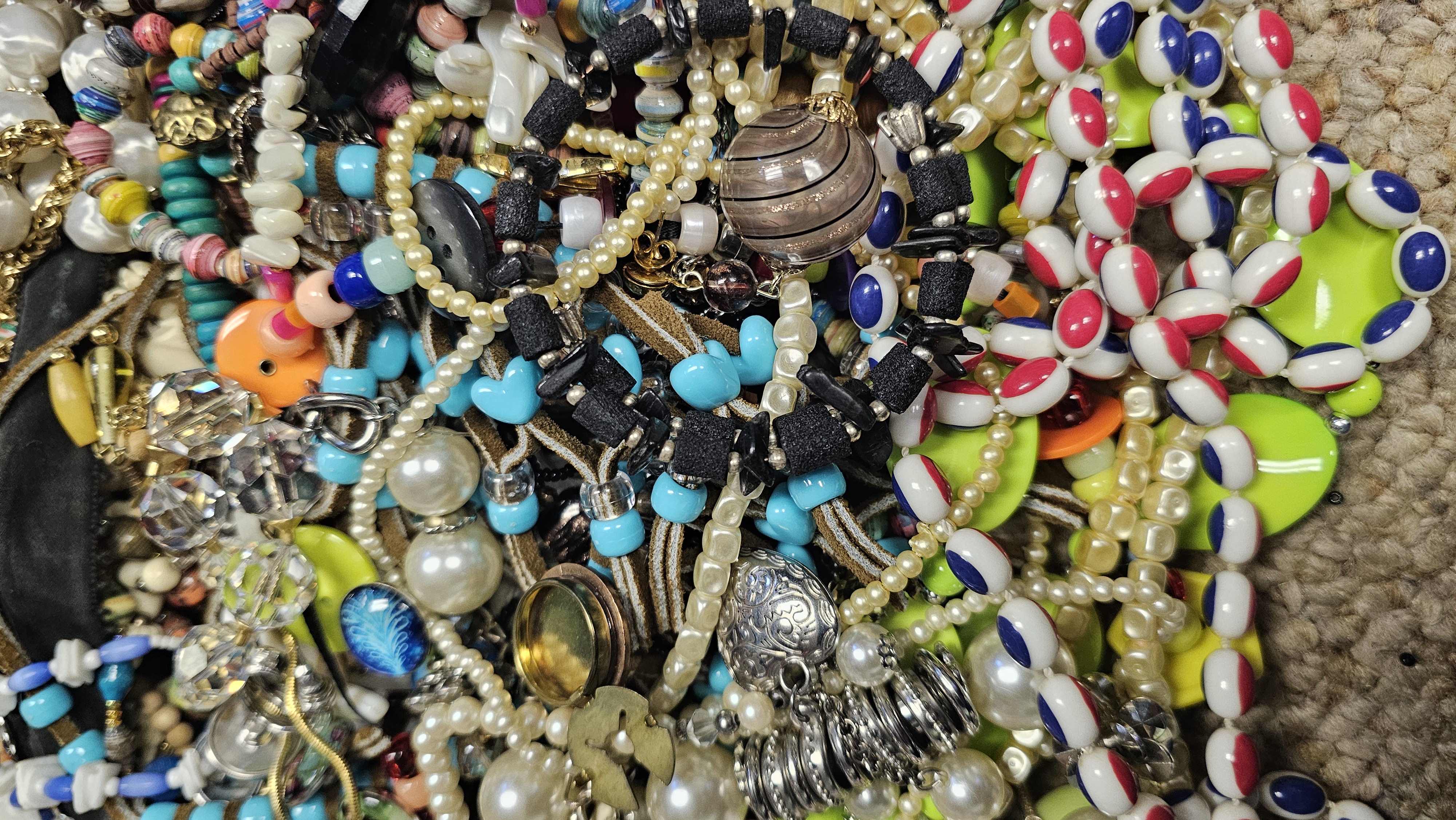Costume Jewelry Grab Bag 6lbs+