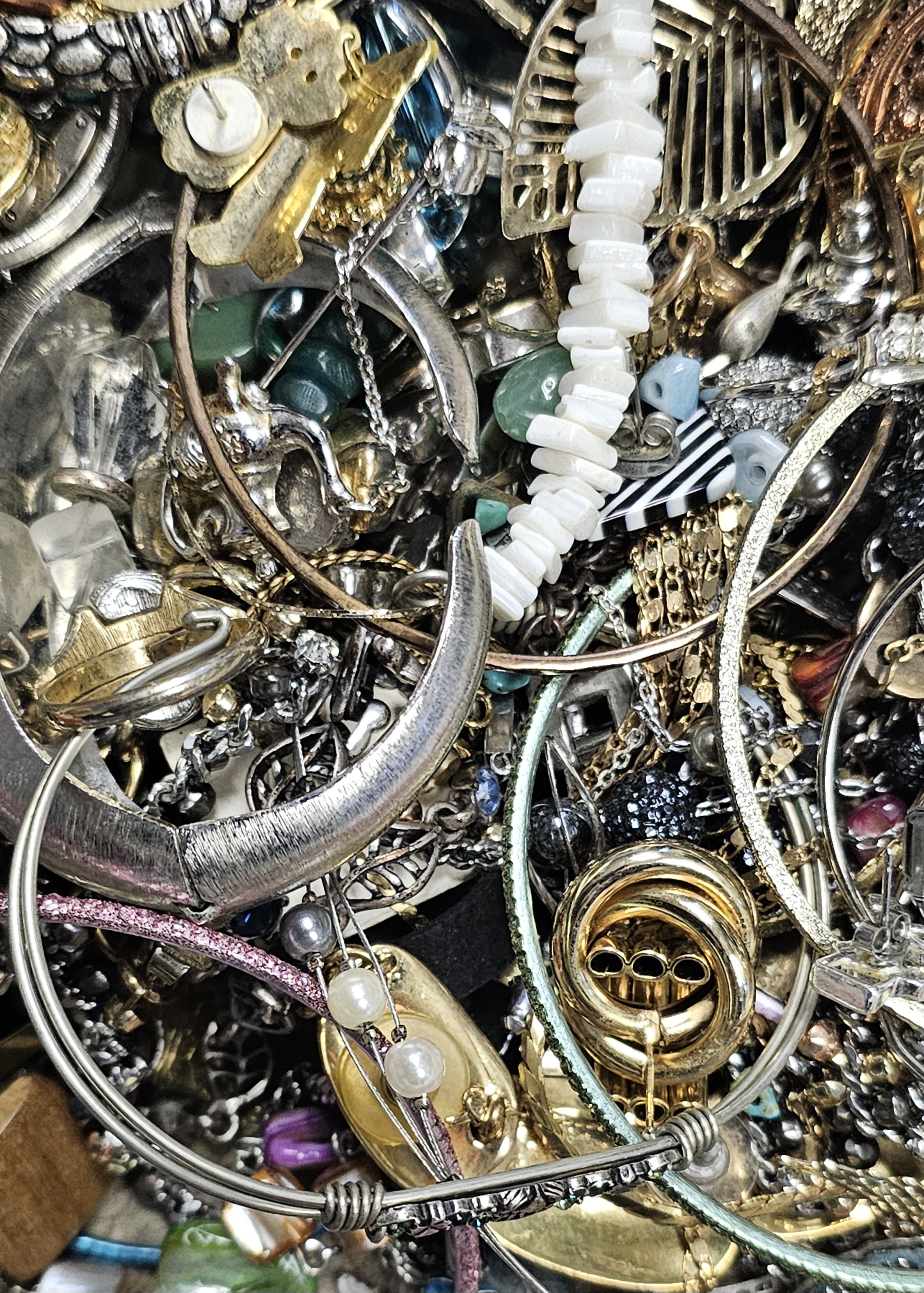 Costume Jewelry Grab Bag 9lbs+
