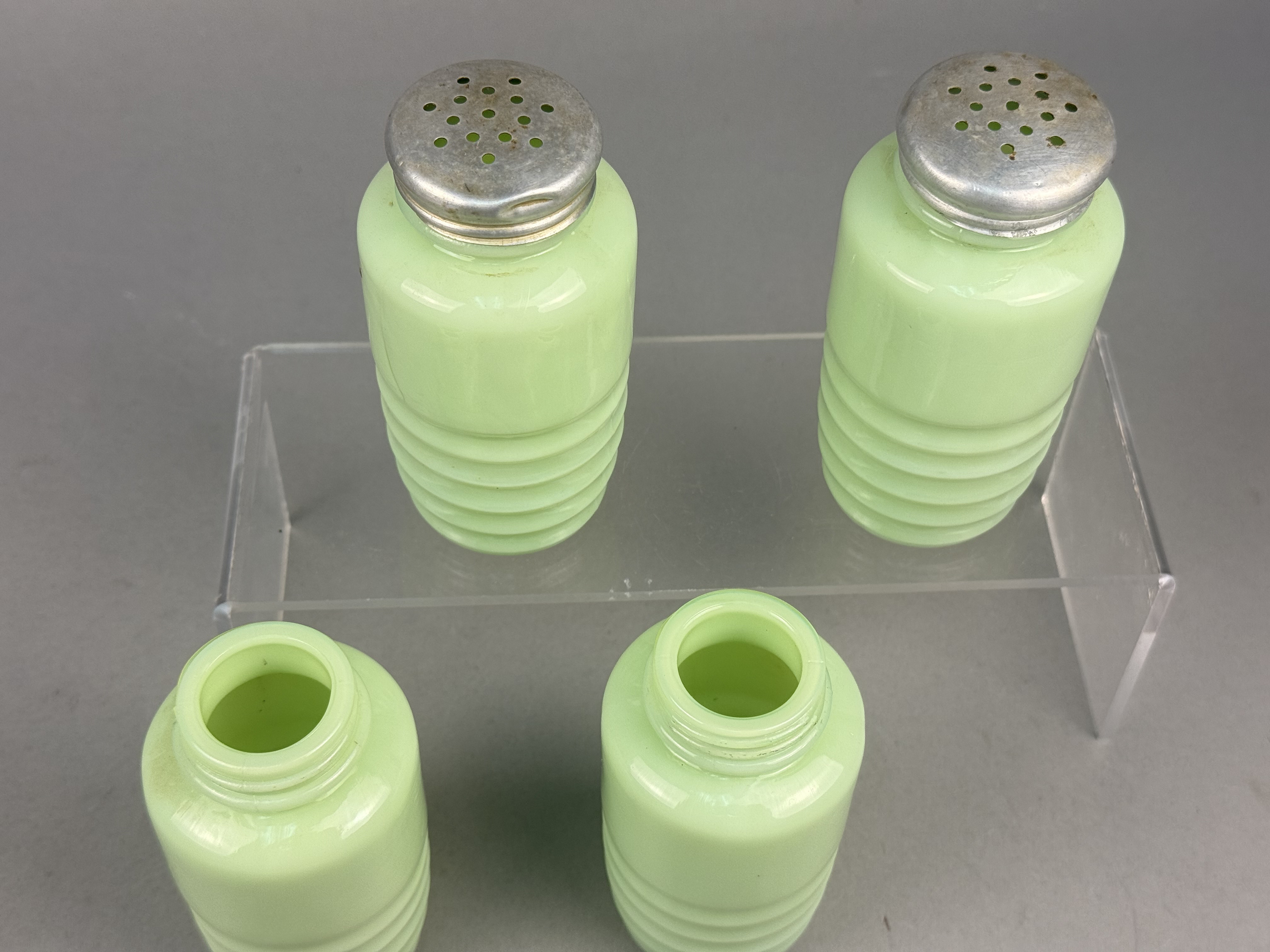 Four Uranium Jadeite Glass Beehive Shakers